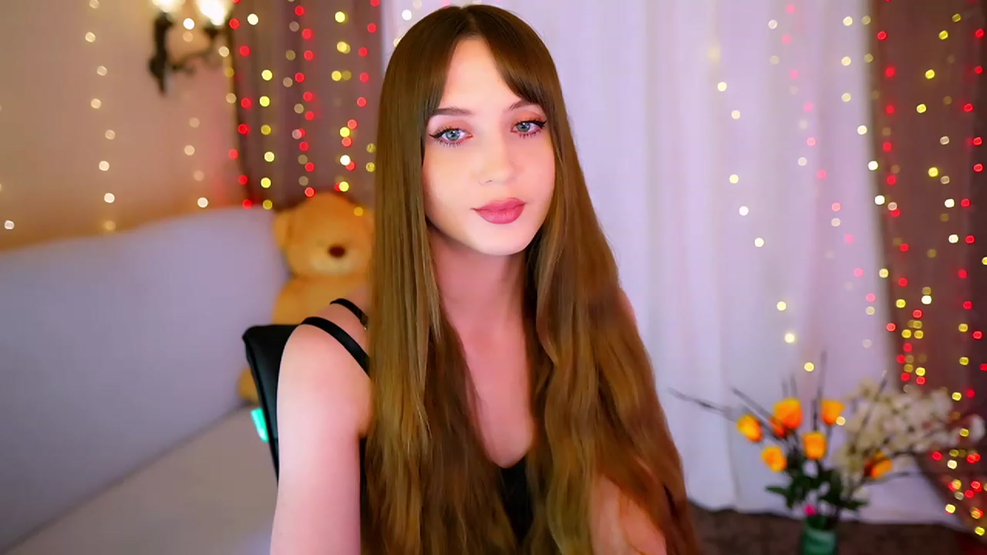 Gallery image thumbnail from Innocent_Soul's myfreecams stream on, 05/17/2023, 18:43 image 19 of 20