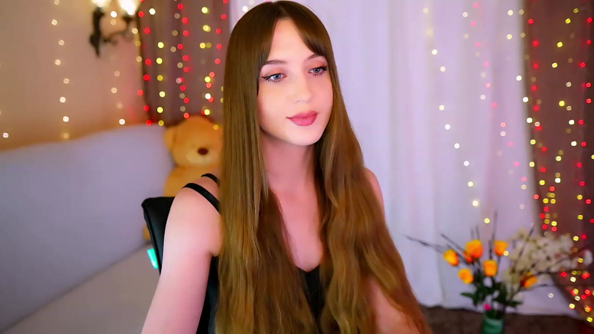 Gallery image thumbnail from Innocent_Soul's myfreecams stream on, 05/17/2023, 18:43 image 20 of 20