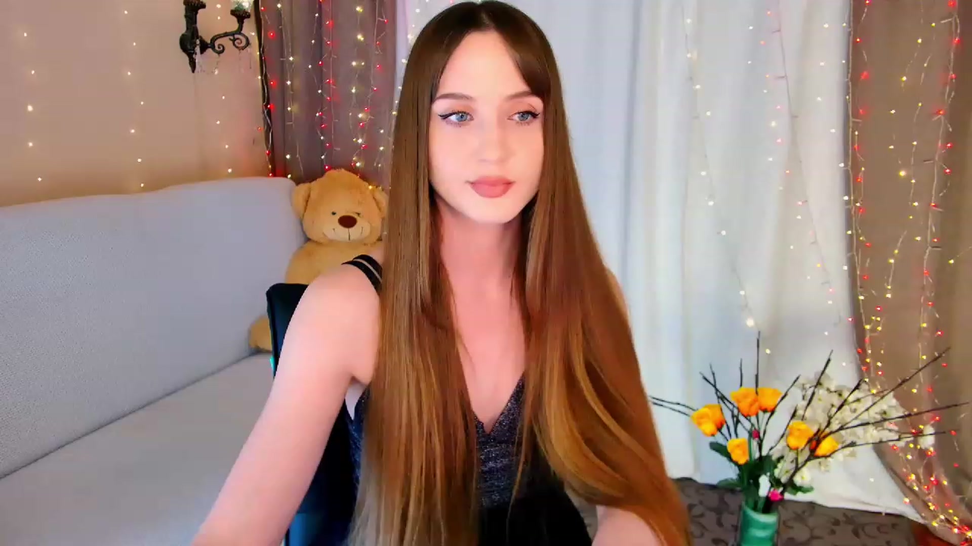 Gallery image thumbnail from Innocent_Soul's myfreecams stream on, 05/24/2023, 18:02 image 4 of 20