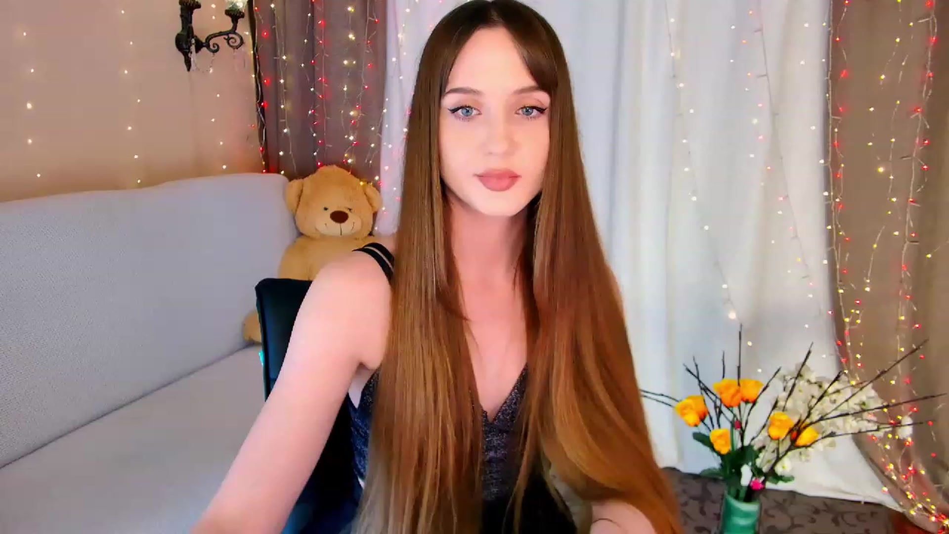 Gallery image thumbnail from Innocent_Soul's myfreecams stream on, 05/24/2023, 18:02 image 9 of 20