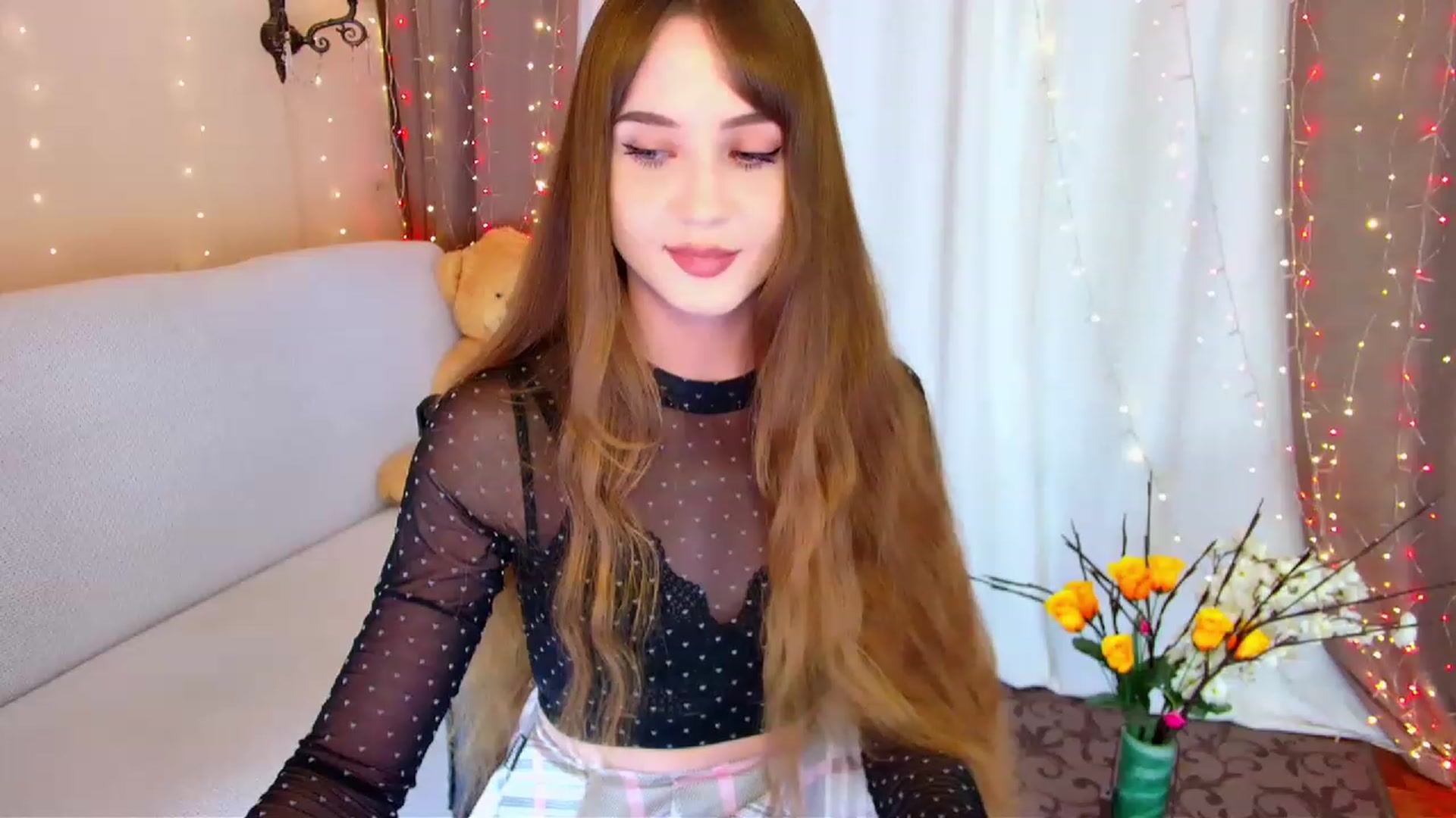 Gallery image thumbnail from Innocent_Soul's myfreecams stream on, 05/26/2023, 16:05 image 19 of 20