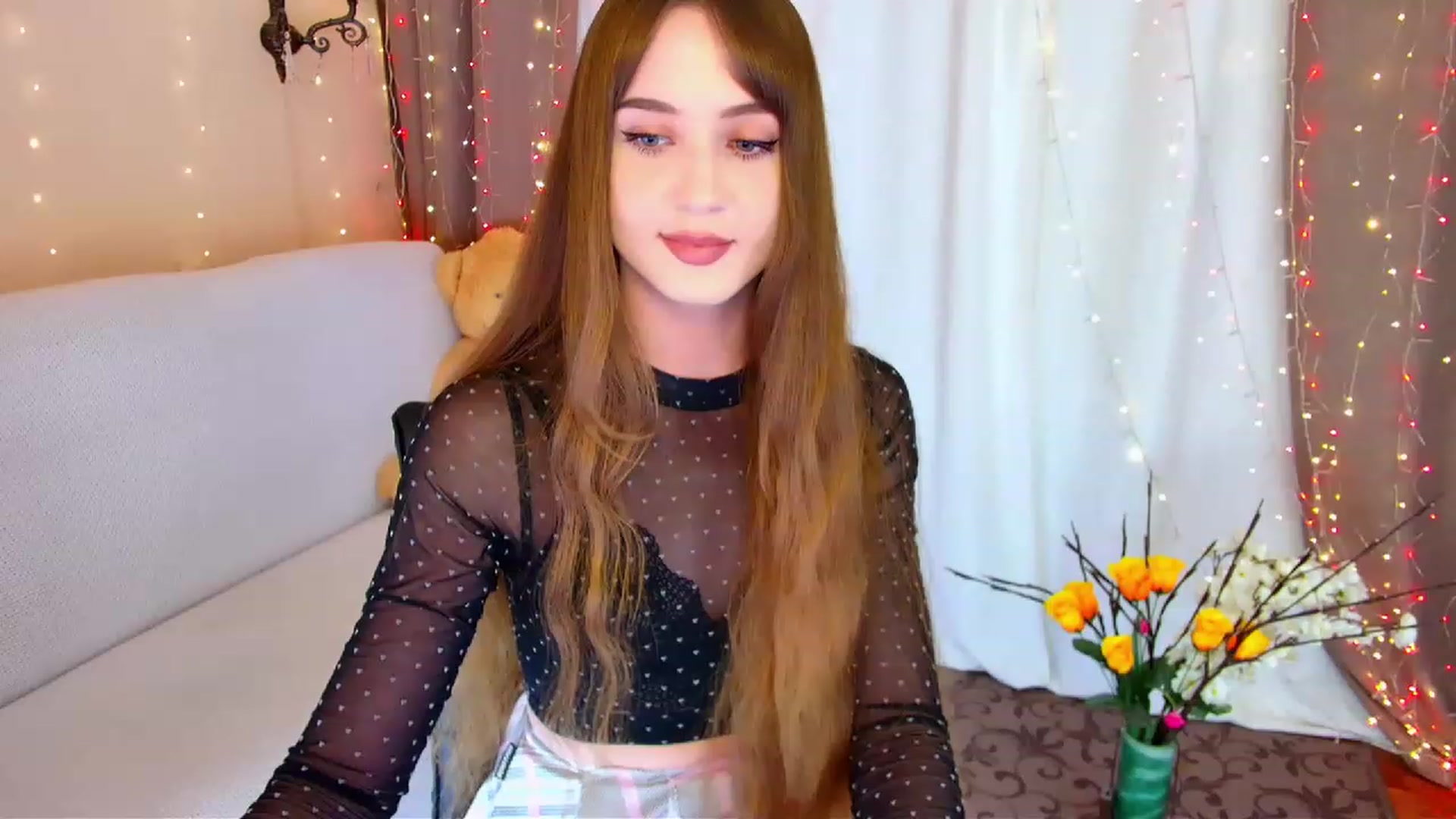 Gallery image thumbnail from Innocent_Soul's myfreecams stream on, 05/26/2023, 16:05 image 13 of 20