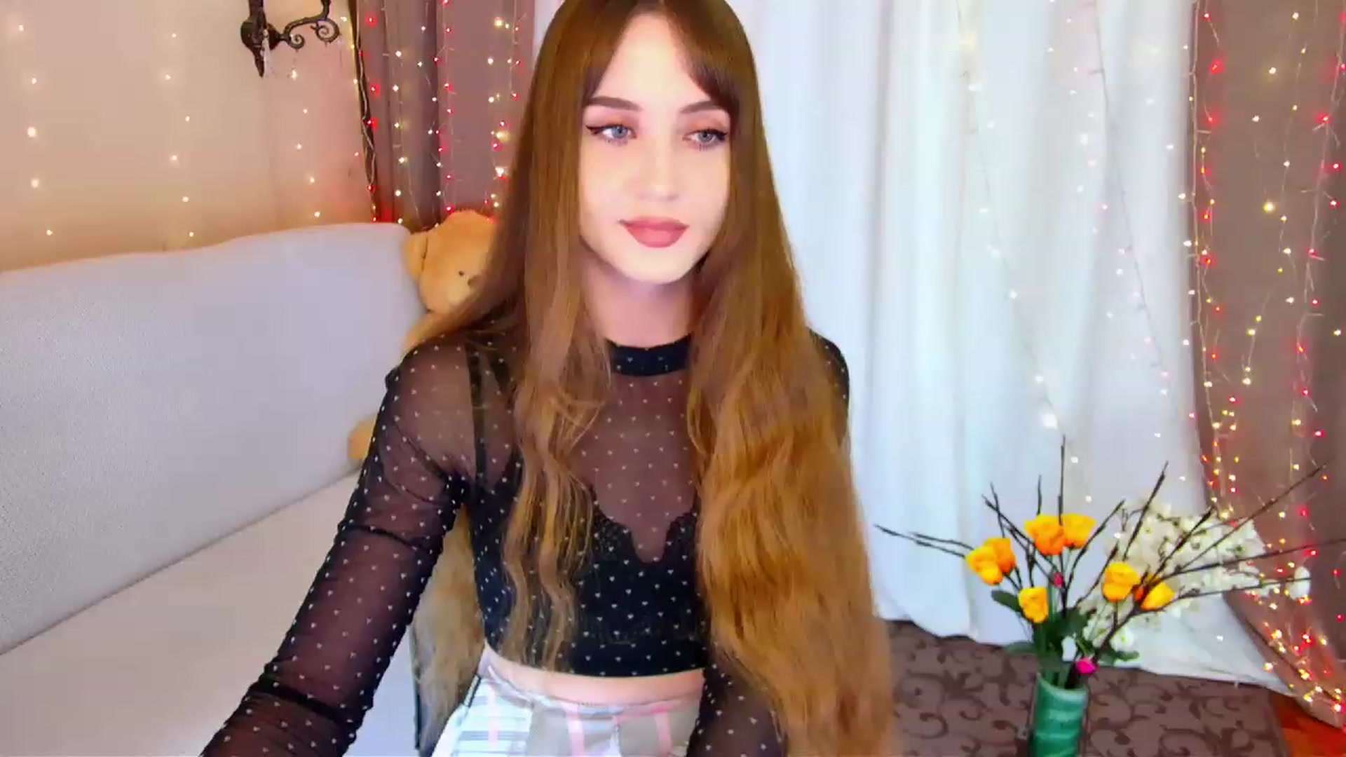 Gallery image thumbnail from Innocent_Soul's myfreecams stream on, 05/26/2023, 16:05 image 14 of 20