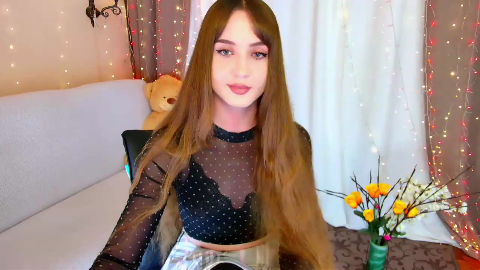 Gallery image thumbnail from Innocent_Soul's myfreecams stream on, 05/26/2023, 16:05 image 4 of 20