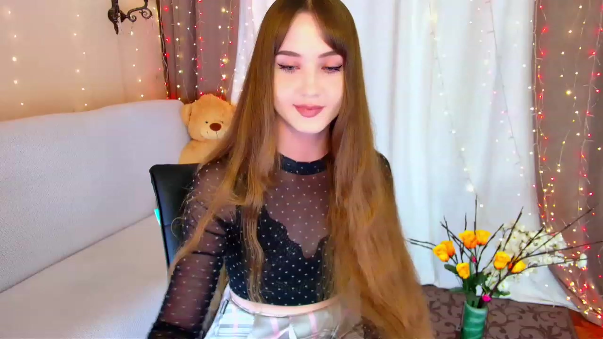 Gallery image thumbnail from Innocent_Soul's myfreecams stream on, 05/26/2023, 16:05 image 6 of 20