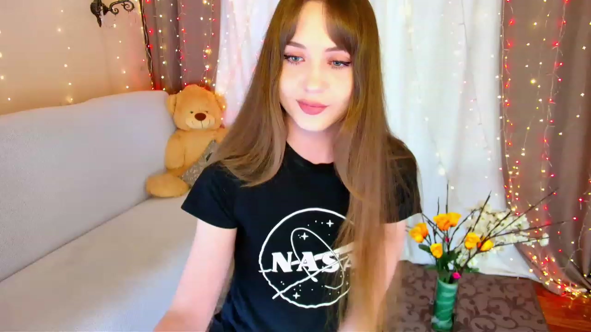 Gallery image thumbnail from Innocent_Soul's myfreecams stream on, 05/30/2023, 14:57 image 15 of 20
