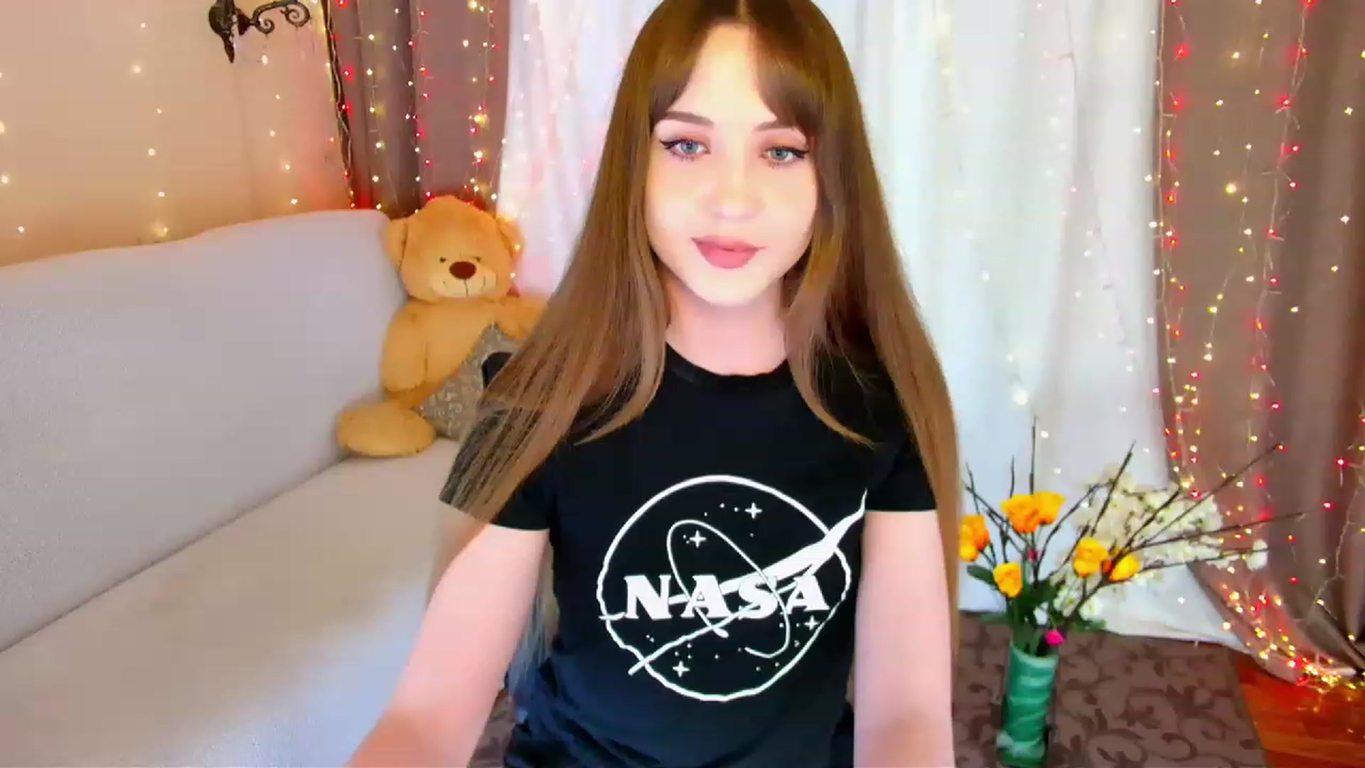Gallery image thumbnail from Innocent_Soul's myfreecams stream on, 05/30/2023, 14:57 image 17 of 20
