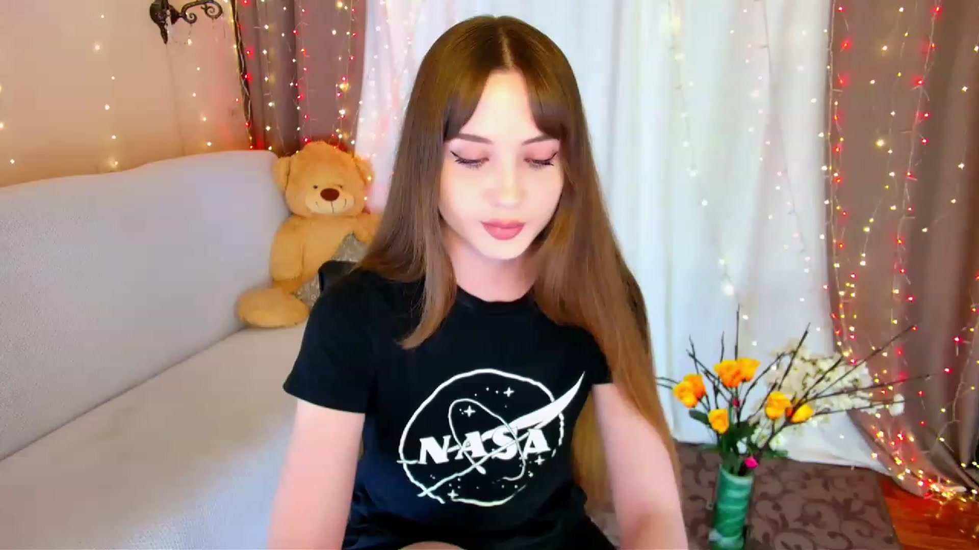 Gallery image thumbnail from Innocent_Soul's myfreecams stream on, 05/30/2023, 16:58 image 2 of 20