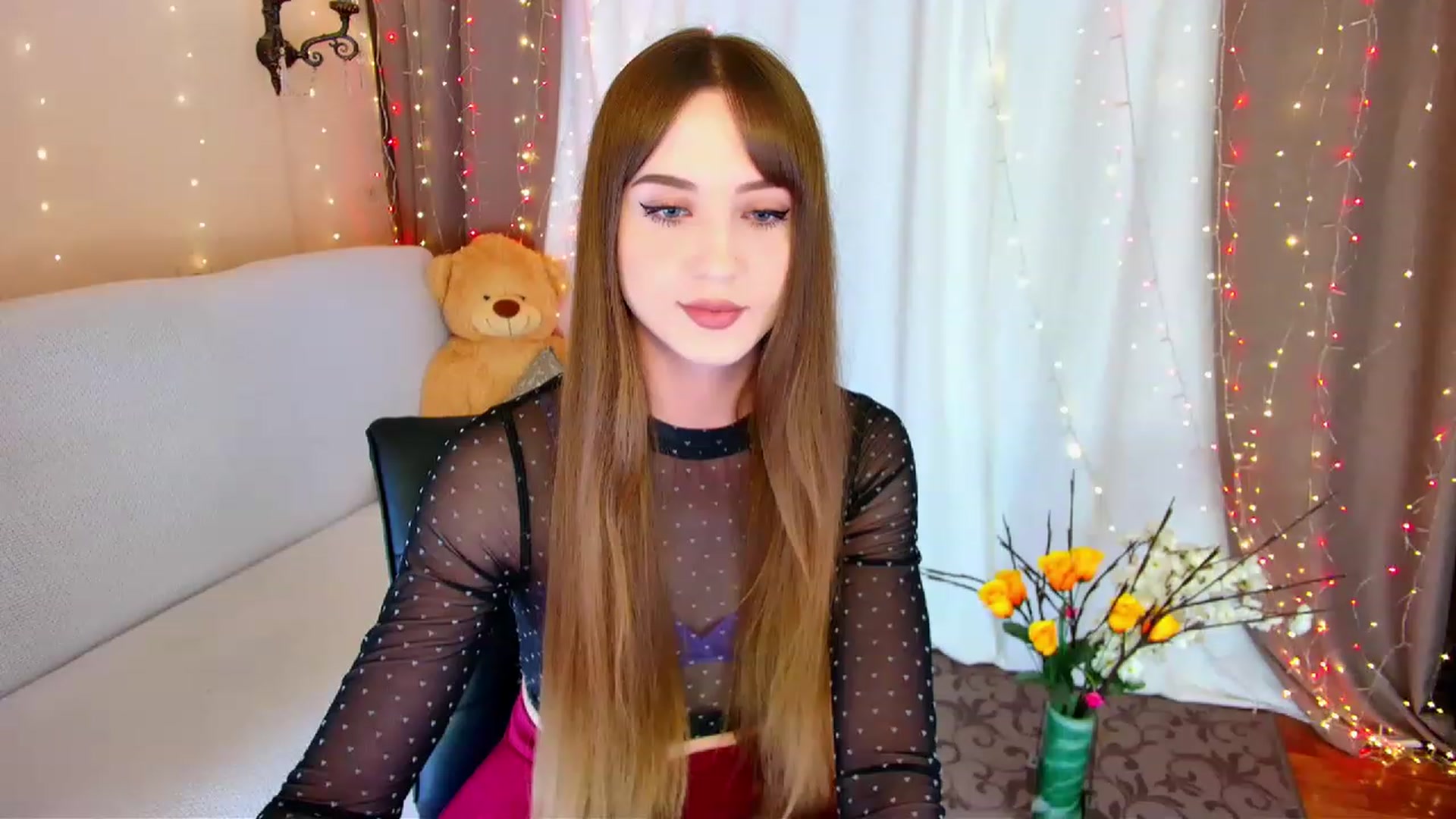 Gallery image thumbnail from Innocent_Soul's myfreecams stream on, 06/06/2023, 15:37 image 4 of 20