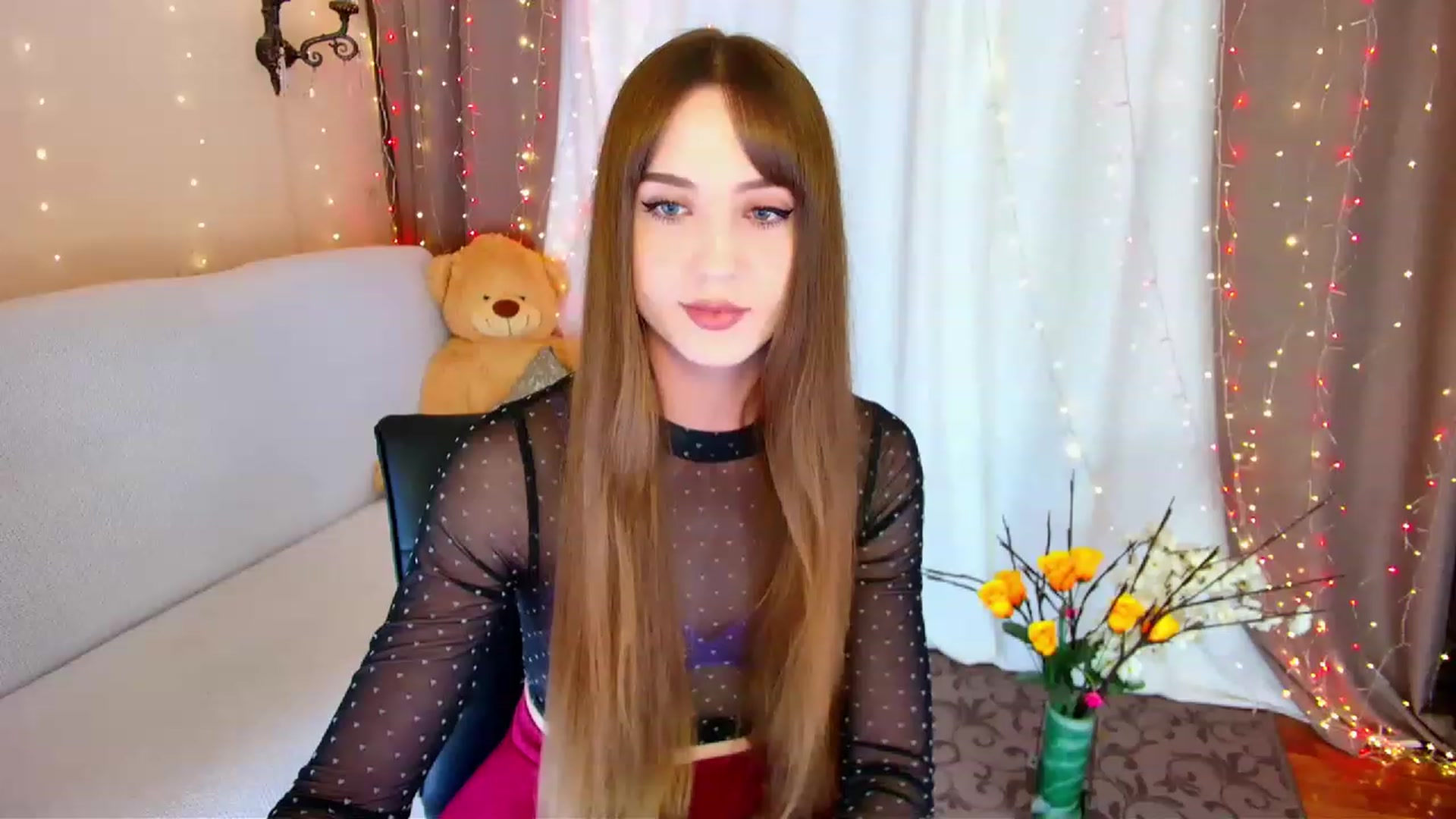 Gallery image thumbnail from Innocent_Soul's myfreecams stream on, 06/06/2023, 15:37 image 8 of 20