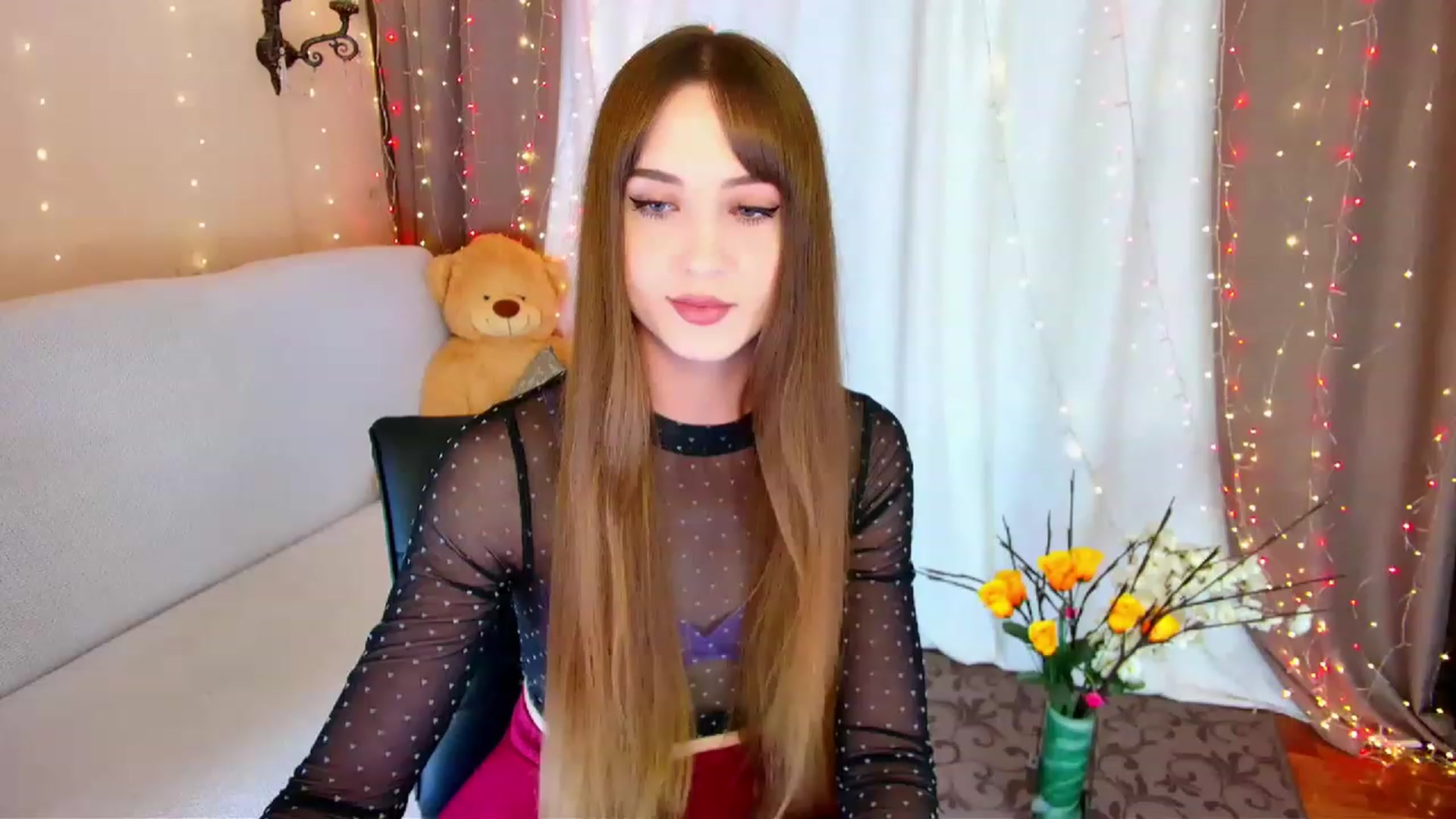 Gallery image thumbnail from Innocent_Soul's myfreecams stream on, 06/06/2023, 15:37 image 3 of 20
