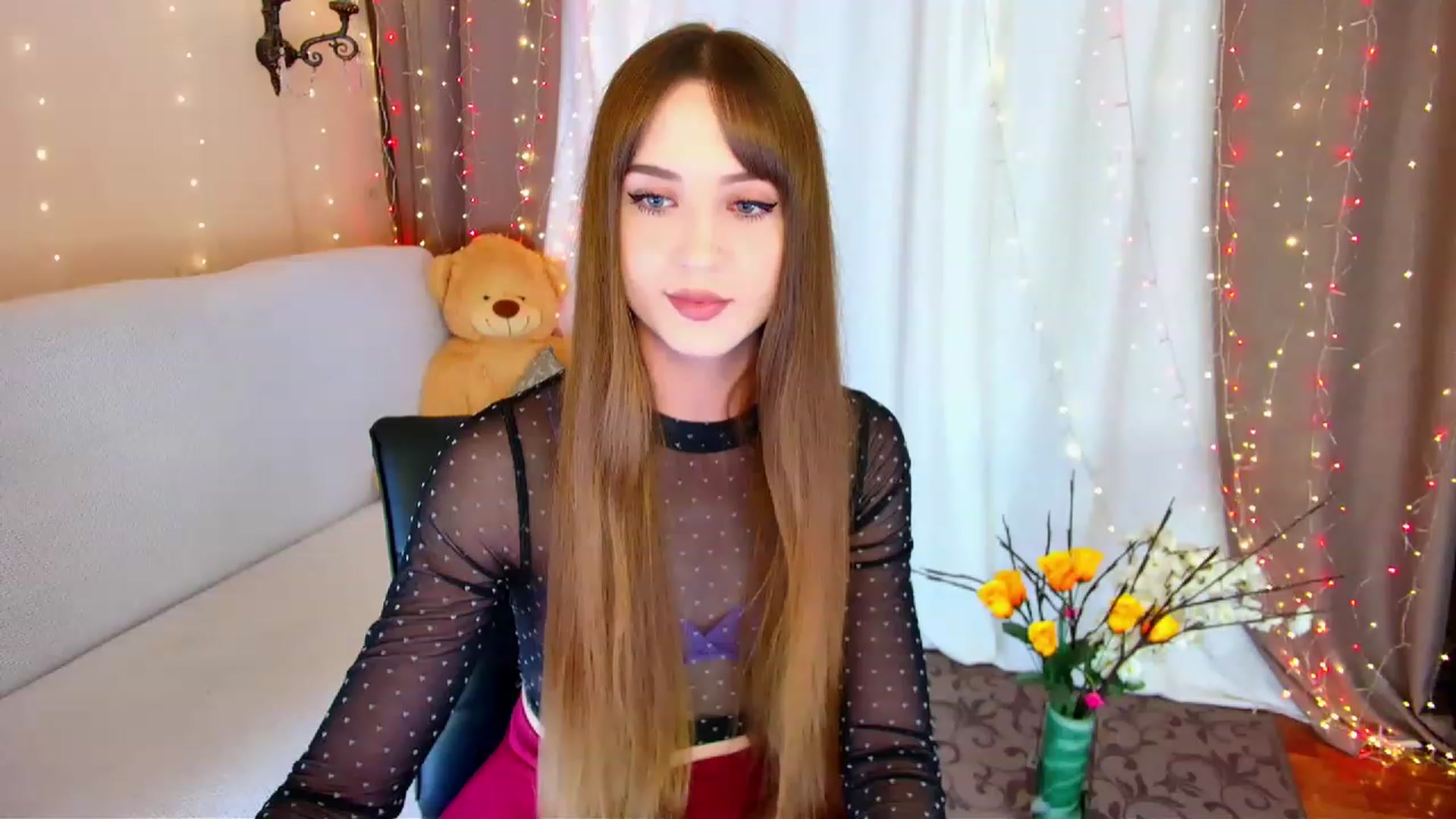 Gallery image thumbnail from Innocent_Soul's myfreecams stream on, 06/06/2023, 15:37 image 11 of 20