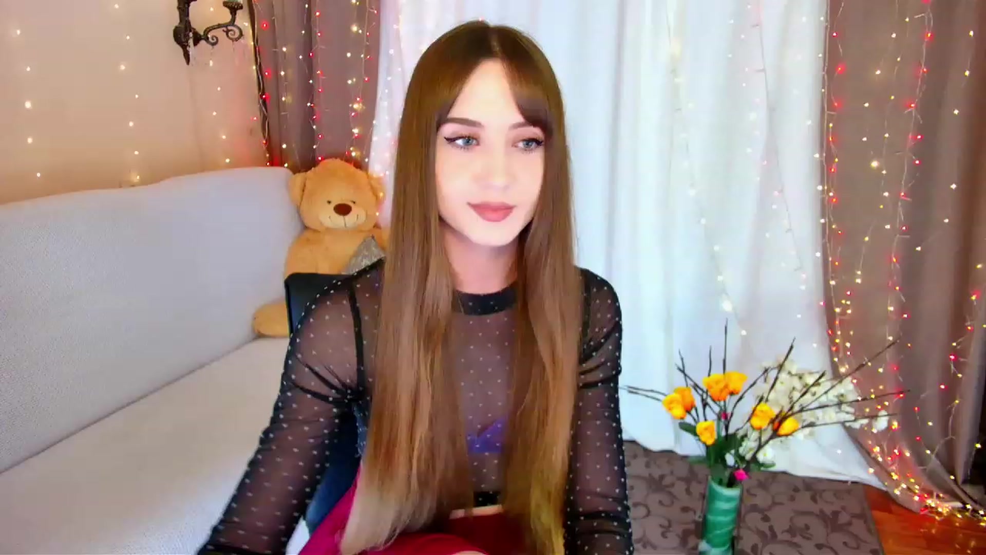 Gallery image thumbnail from Innocent_Soul's myfreecams stream on, 06/06/2023, 16:22 image 16 of 20