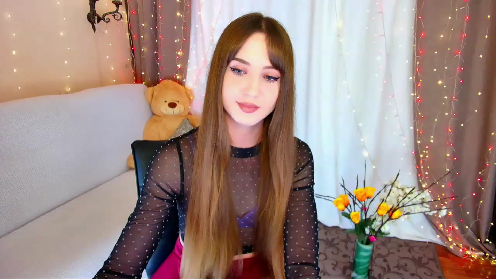 Gallery image thumbnail from Innocent_Soul's myfreecams stream on, 06/06/2023, 16:22 image 11 of 20