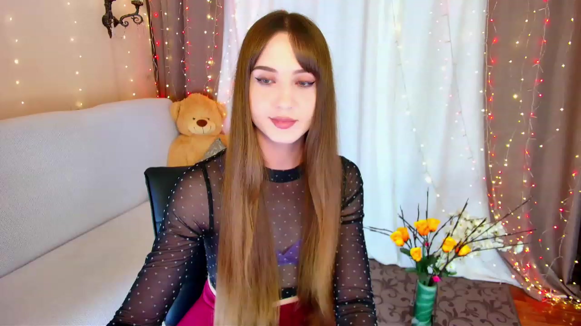 Gallery image thumbnail from Innocent_Soul's myfreecams stream on, 06/06/2023, 16:22 image 4 of 20