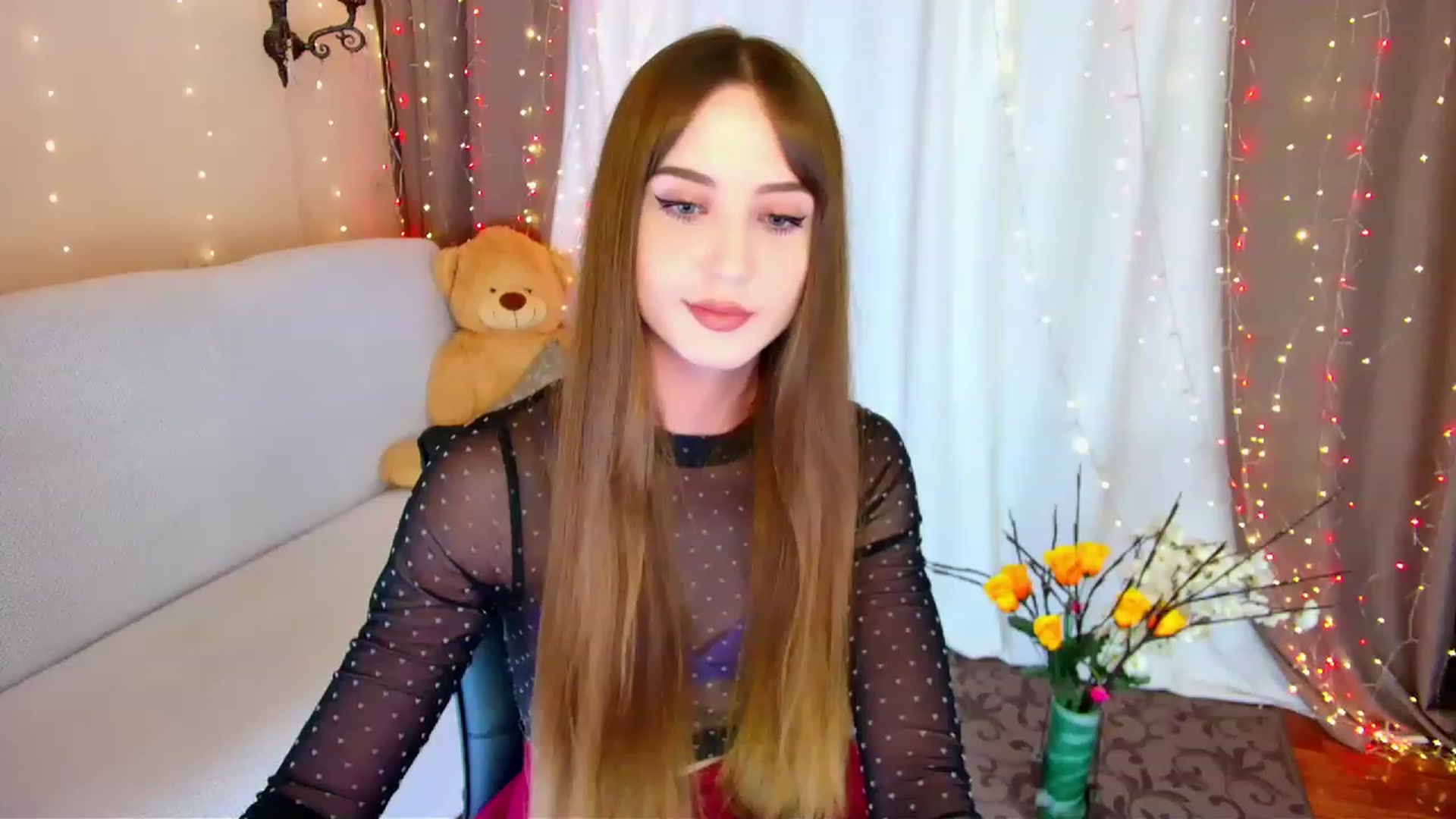 Gallery image thumbnail from Innocent_Soul's myfreecams stream on, 06/06/2023, 18:02 image 18 of 20