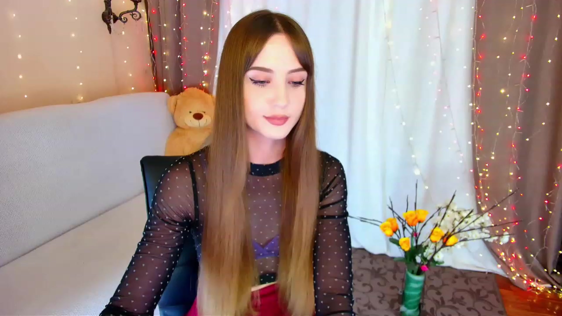 Gallery image thumbnail from Innocent_Soul's myfreecams stream on, 06/06/2023, 18:58 image 10 of 20