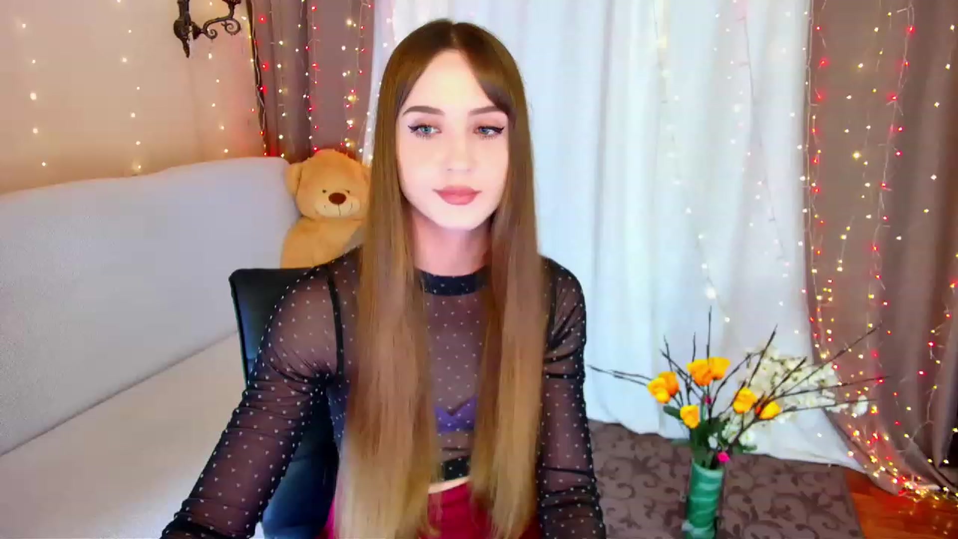Gallery image thumbnail from Innocent_Soul's myfreecams stream on, 06/06/2023, 18:58 image 12 of 20