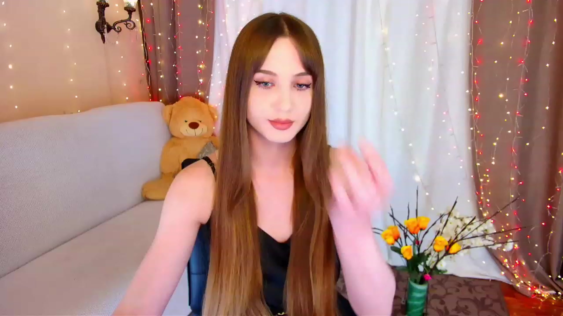 Gallery image thumbnail from Innocent_Soul's myfreecams stream on, 06/09/2023, 14:57 image 3 of 20