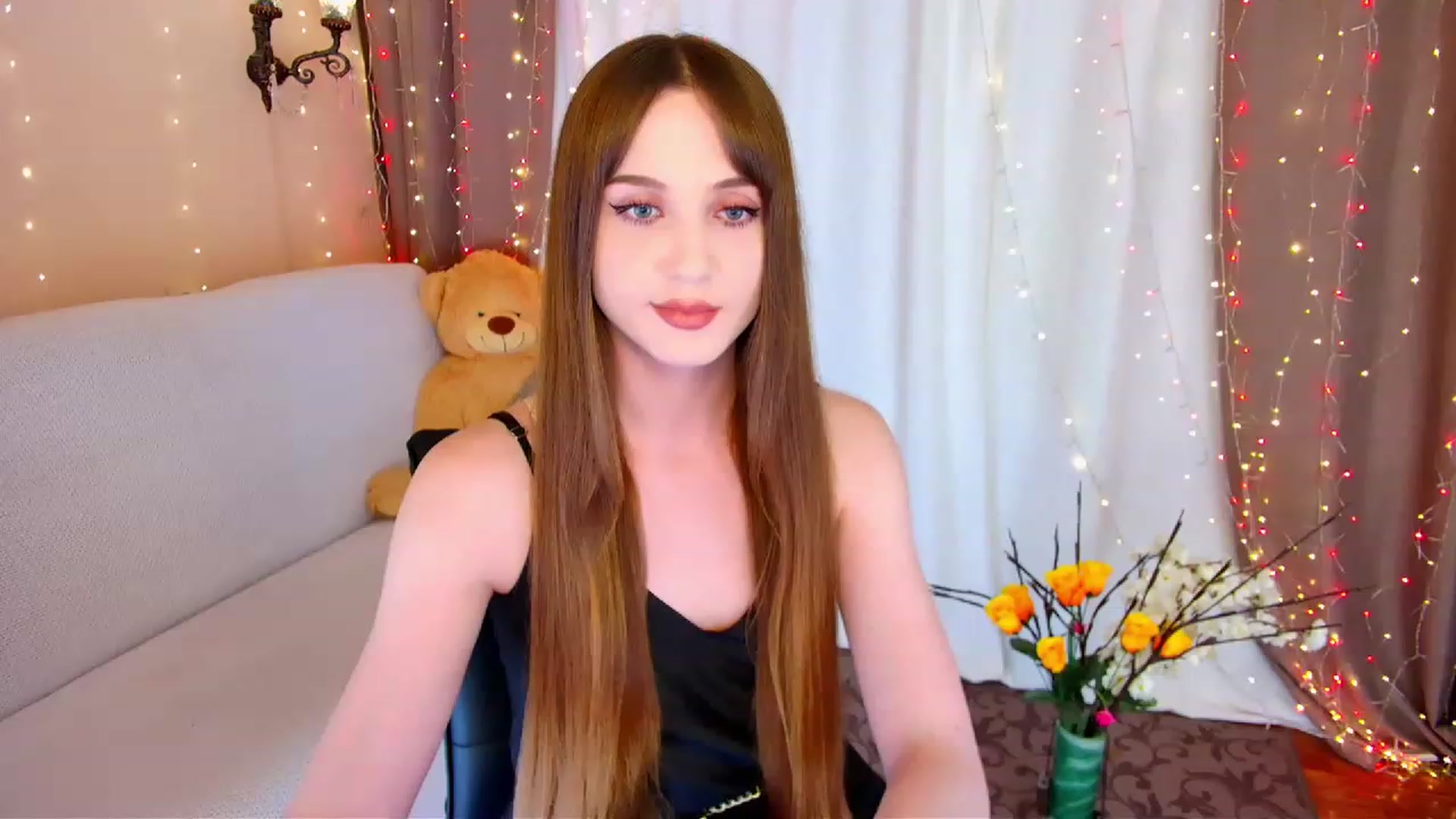 Gallery image thumbnail from Innocent_Soul's myfreecams stream on, 06/09/2023, 14:57 image 20 of 20