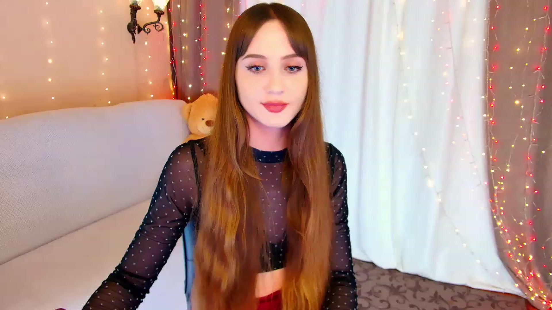 Gallery image thumbnail from Innocent_Soul's myfreecams stream on, 06/19/2023, 20:49 image 12 of 20