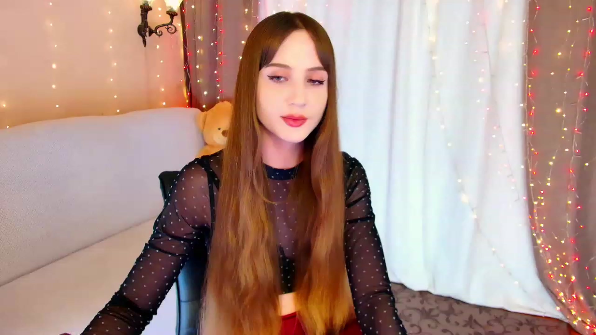 Gallery image thumbnail from Innocent_Soul's myfreecams stream on, 06/19/2023, 21:37 image 12 of 20