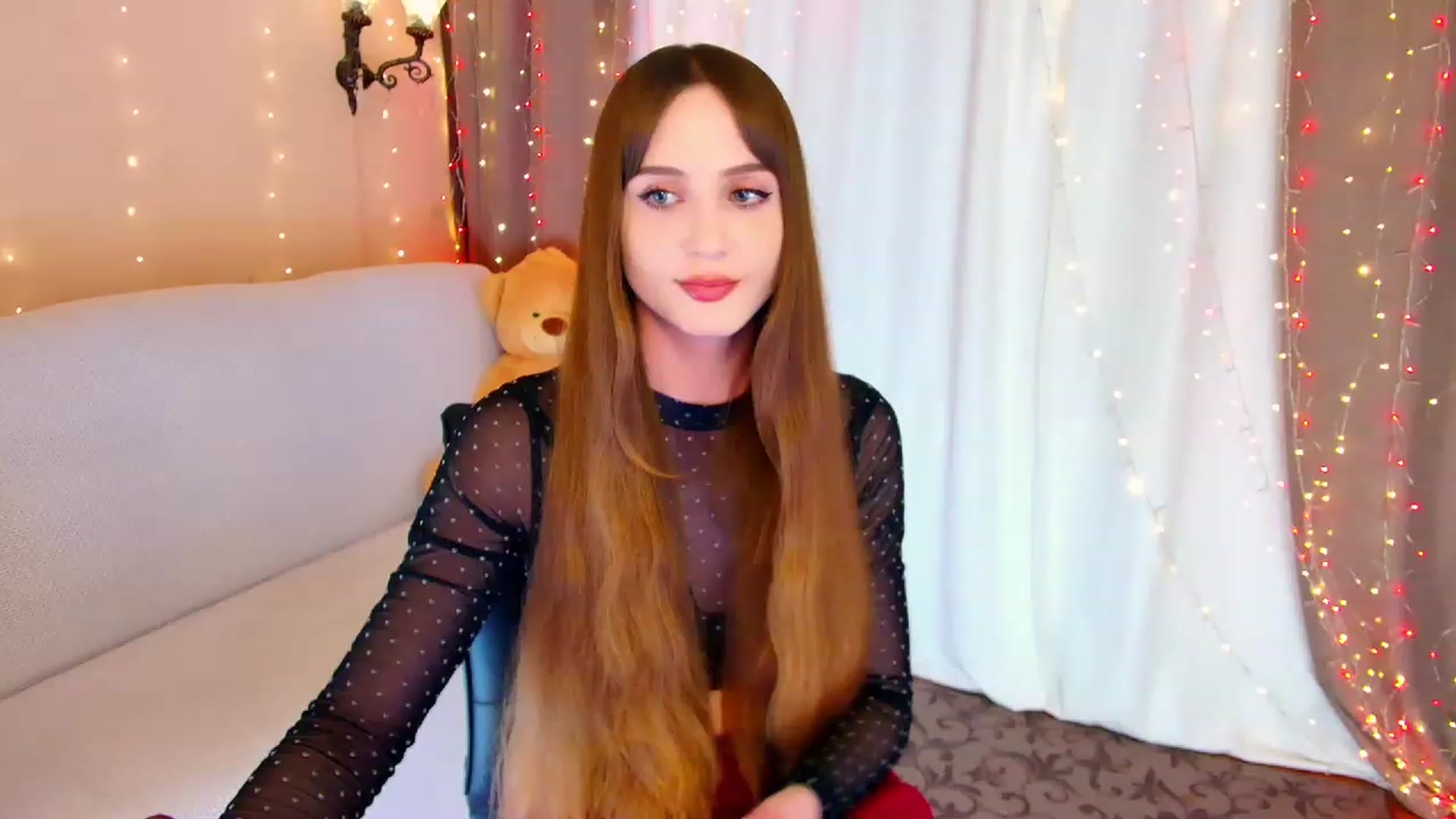 Gallery image thumbnail from Innocent_Soul's myfreecams stream on, 06/19/2023, 21:37 image 5 of 20