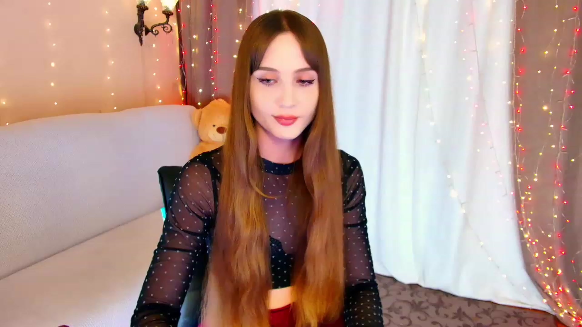 Gallery image thumbnail from Innocent_Soul's myfreecams stream on, 06/19/2023, 21:37 image 18 of 20