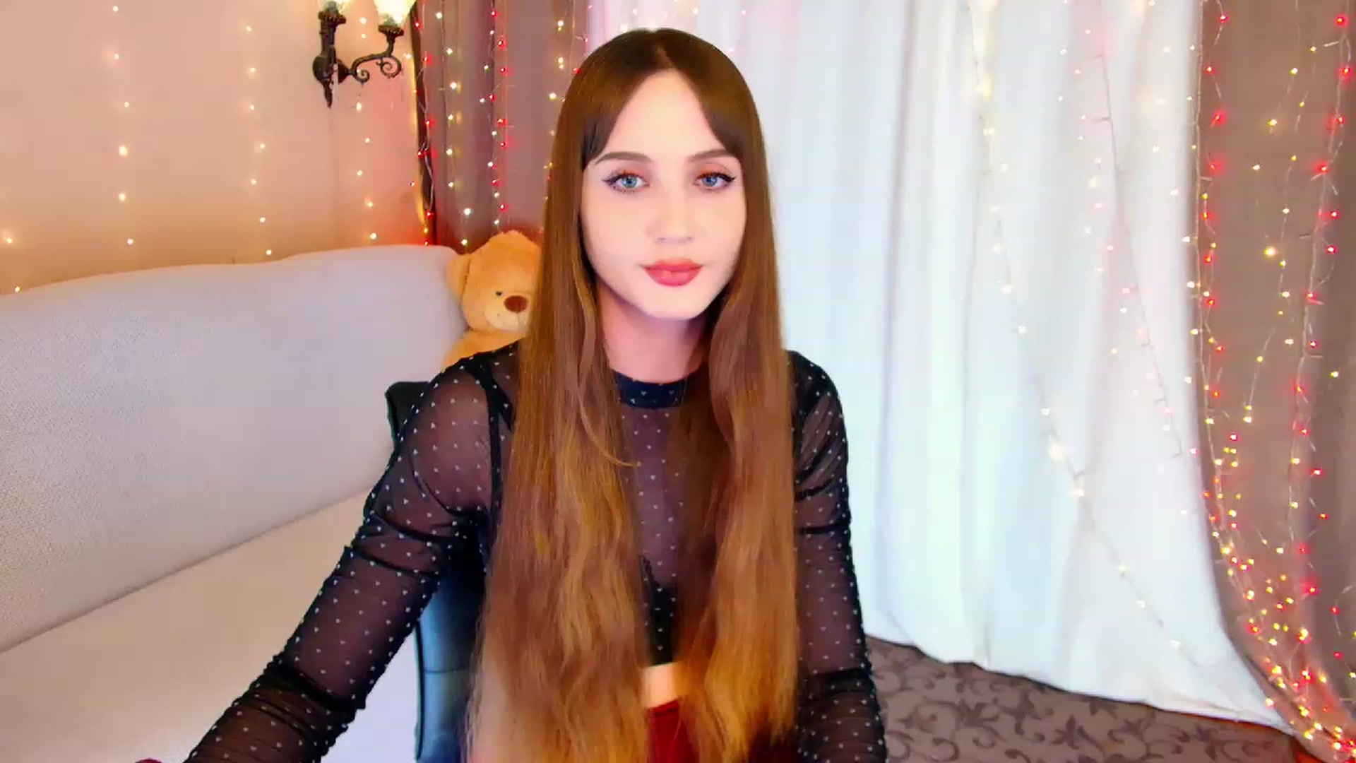 Gallery image thumbnail from Innocent_Soul's myfreecams stream on, 06/19/2023, 21:37 image 11 of 20