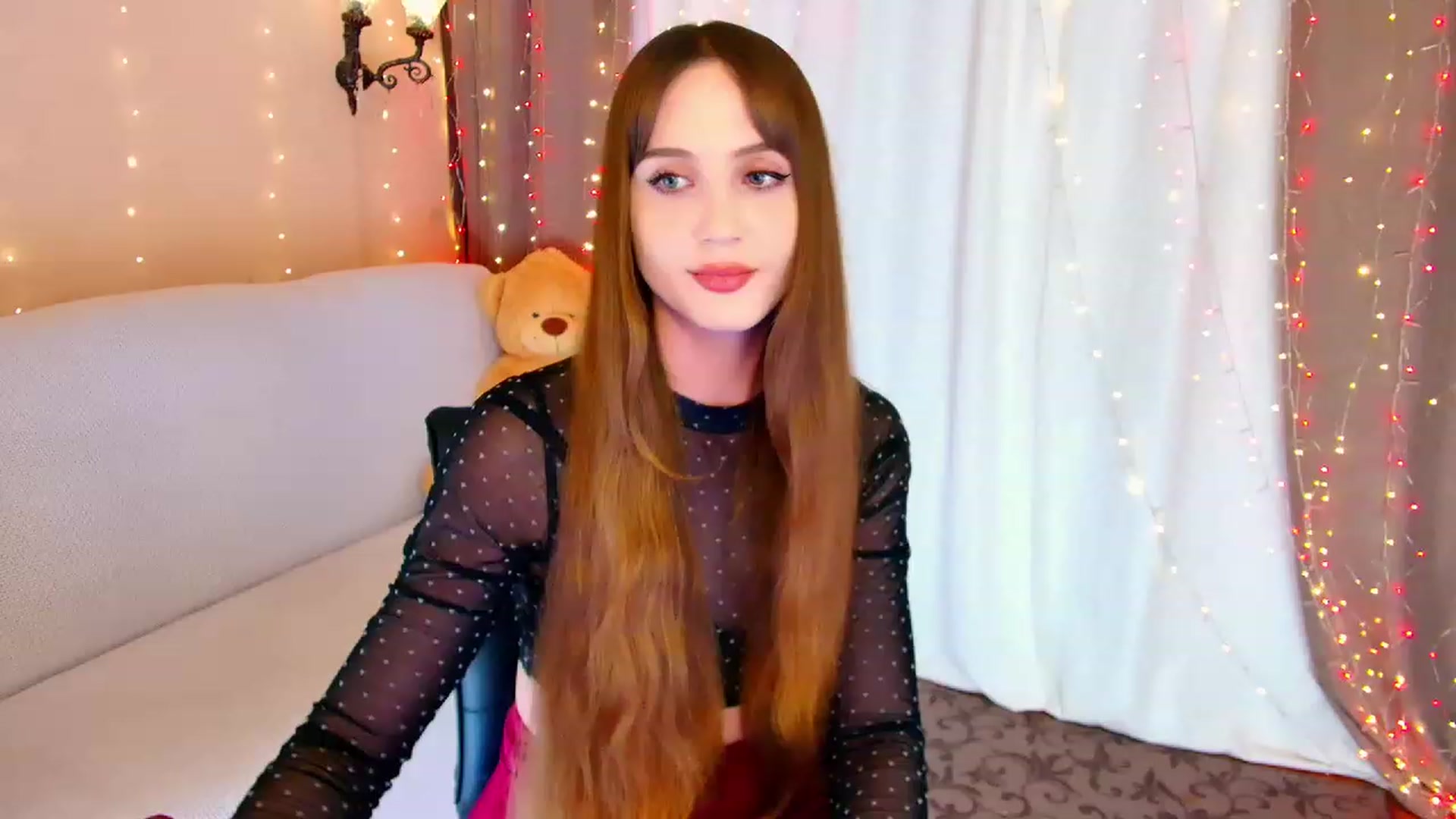 Gallery image thumbnail from Innocent_Soul's myfreecams stream on, 06/19/2023, 22:01 image 14 of 20