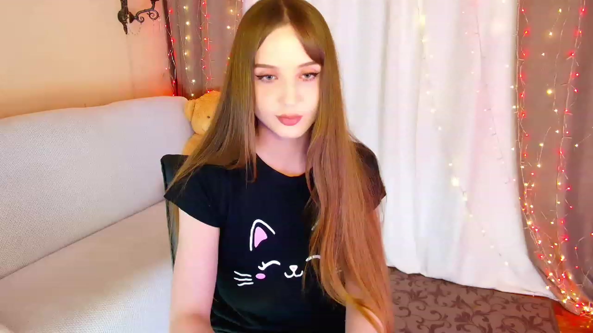 Gallery image thumbnail from Innocent_Soul's myfreecams stream on, 06/27/2023, 16:14 image 3 of 20