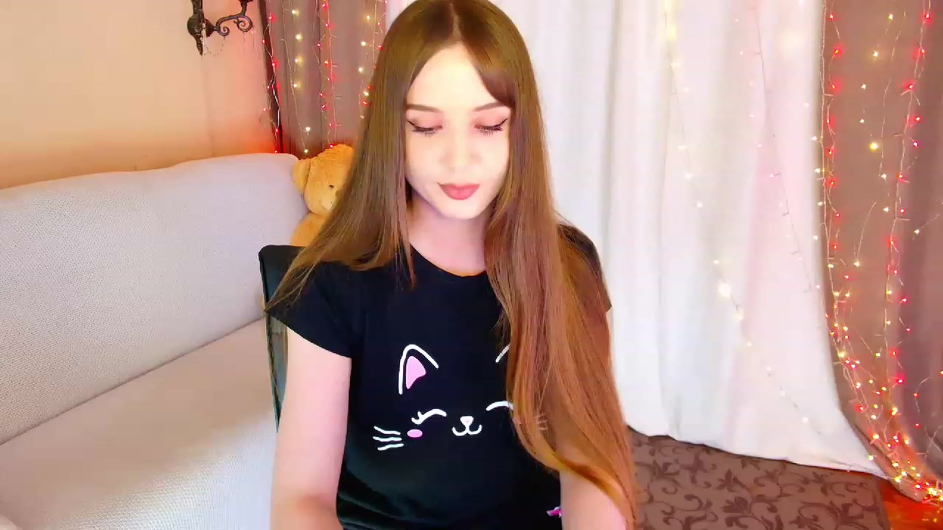 Gallery image thumbnail from Innocent_Soul's myfreecams stream on, 06/27/2023, 16:14 image 8 of 20