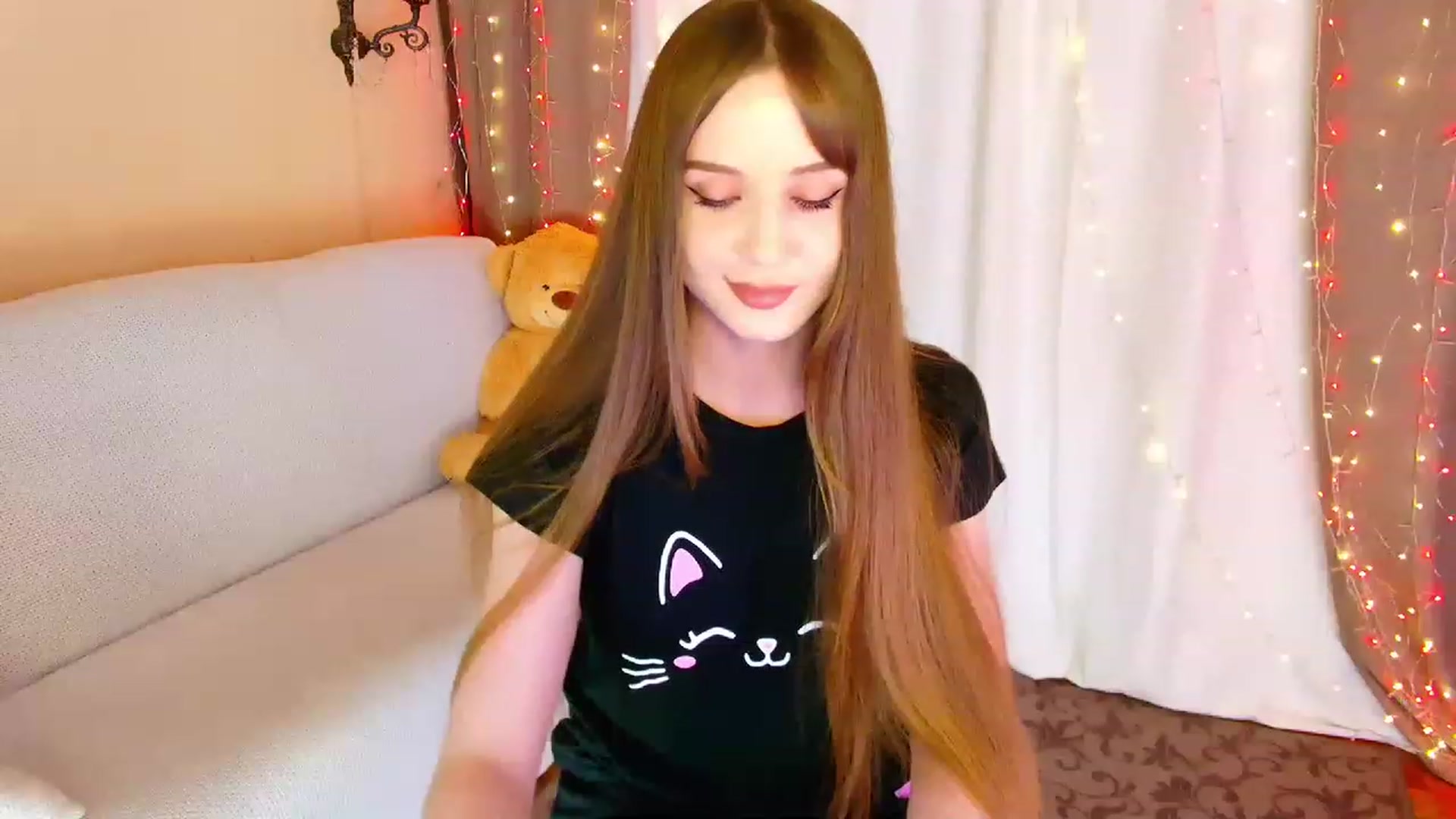 Gallery image thumbnail from Innocent_Soul's myfreecams stream on, 06/27/2023, 17:19 image 9 of 20