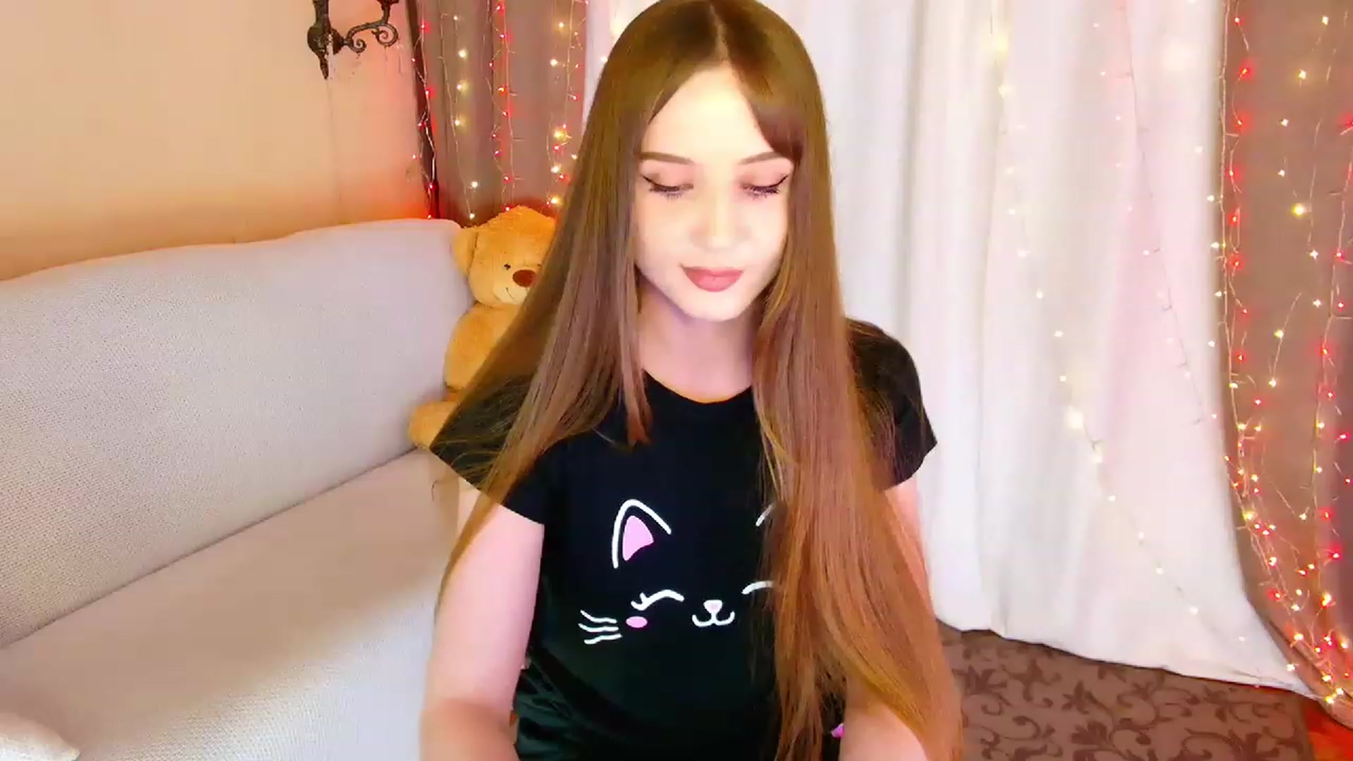 Gallery image thumbnail from Innocent_Soul's myfreecams stream on, 06/27/2023, 17:19 image 8 of 20