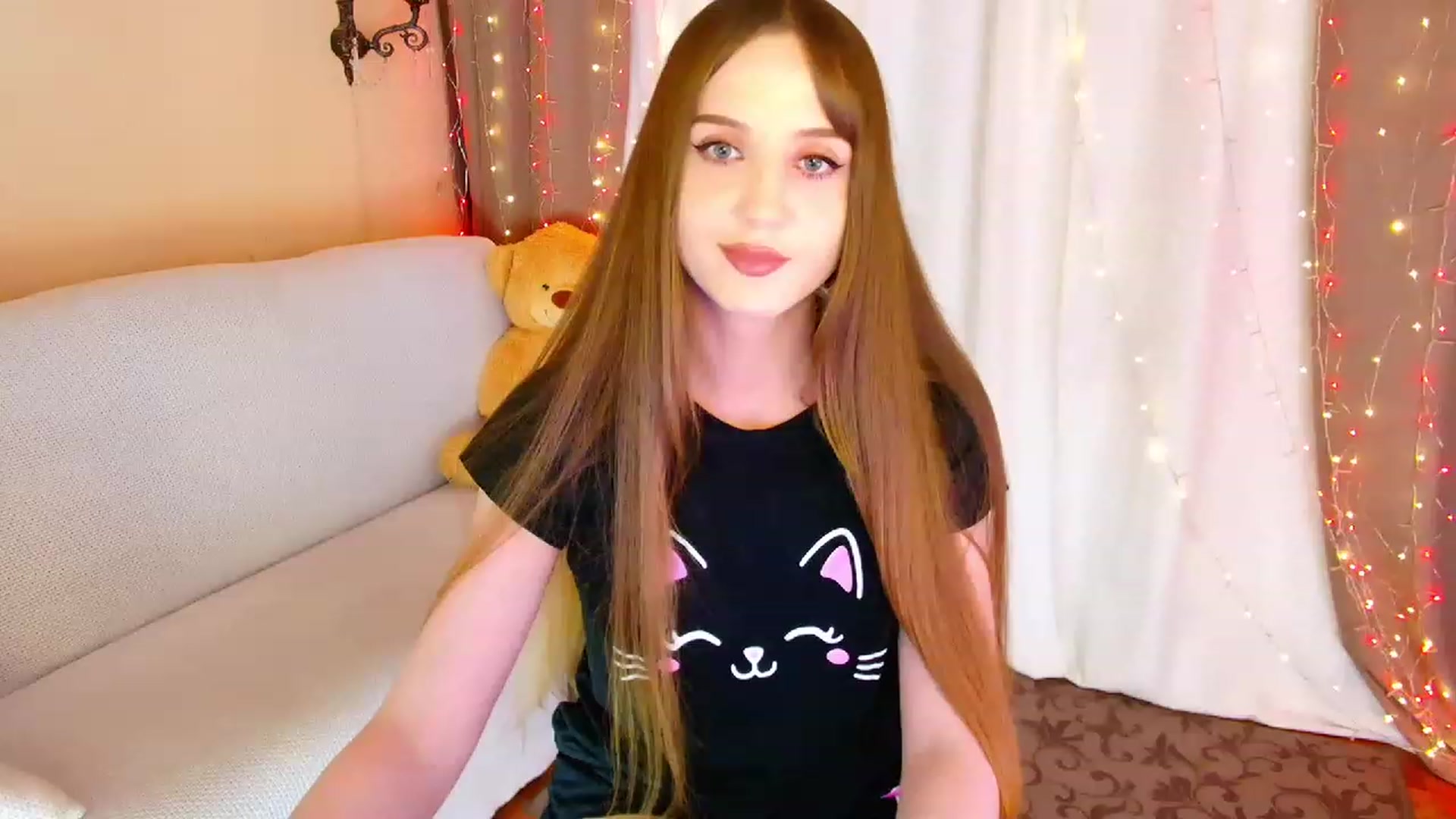 Gallery image thumbnail from Innocent_Soul's myfreecams stream on, 06/27/2023, 17:56 image 9 of 20