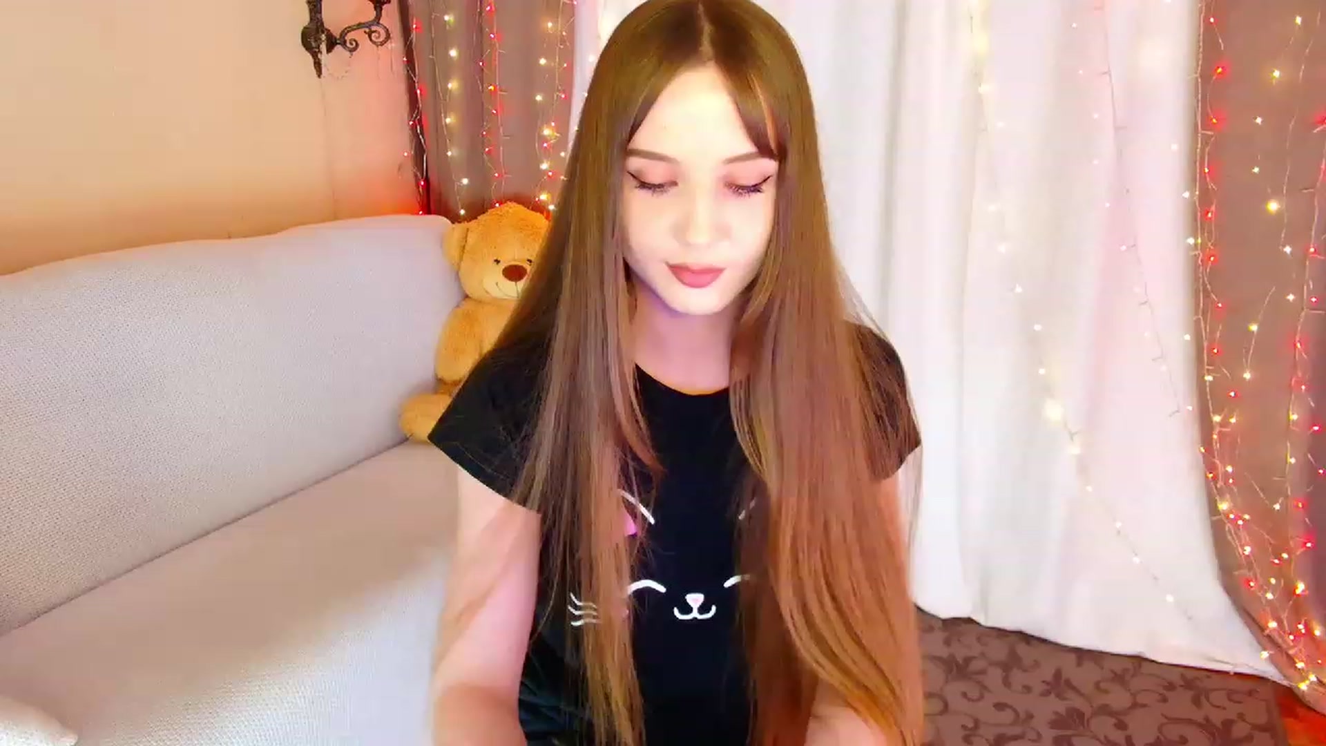 Gallery image thumbnail from Innocent_Soul's myfreecams stream on, 06/27/2023, 17:56 image 18 of 20