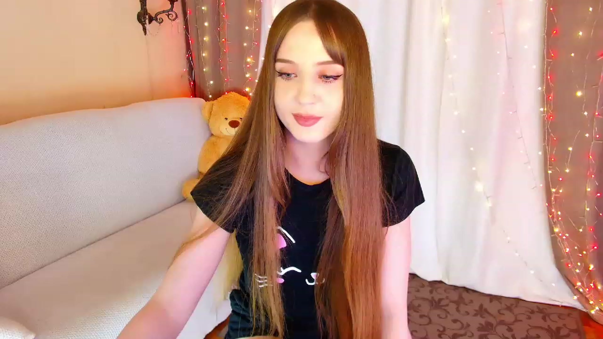 Gallery image thumbnail from Innocent_Soul's myfreecams stream on, 06/27/2023, 17:56 image 7 of 20