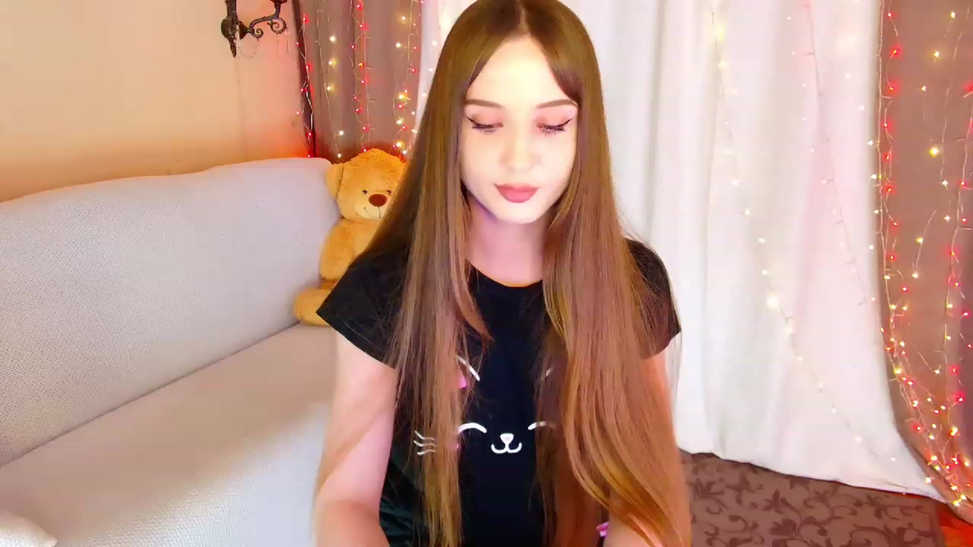 Gallery image thumbnail from Innocent_Soul's myfreecams stream on, 06/27/2023, 17:56 image 20 of 20