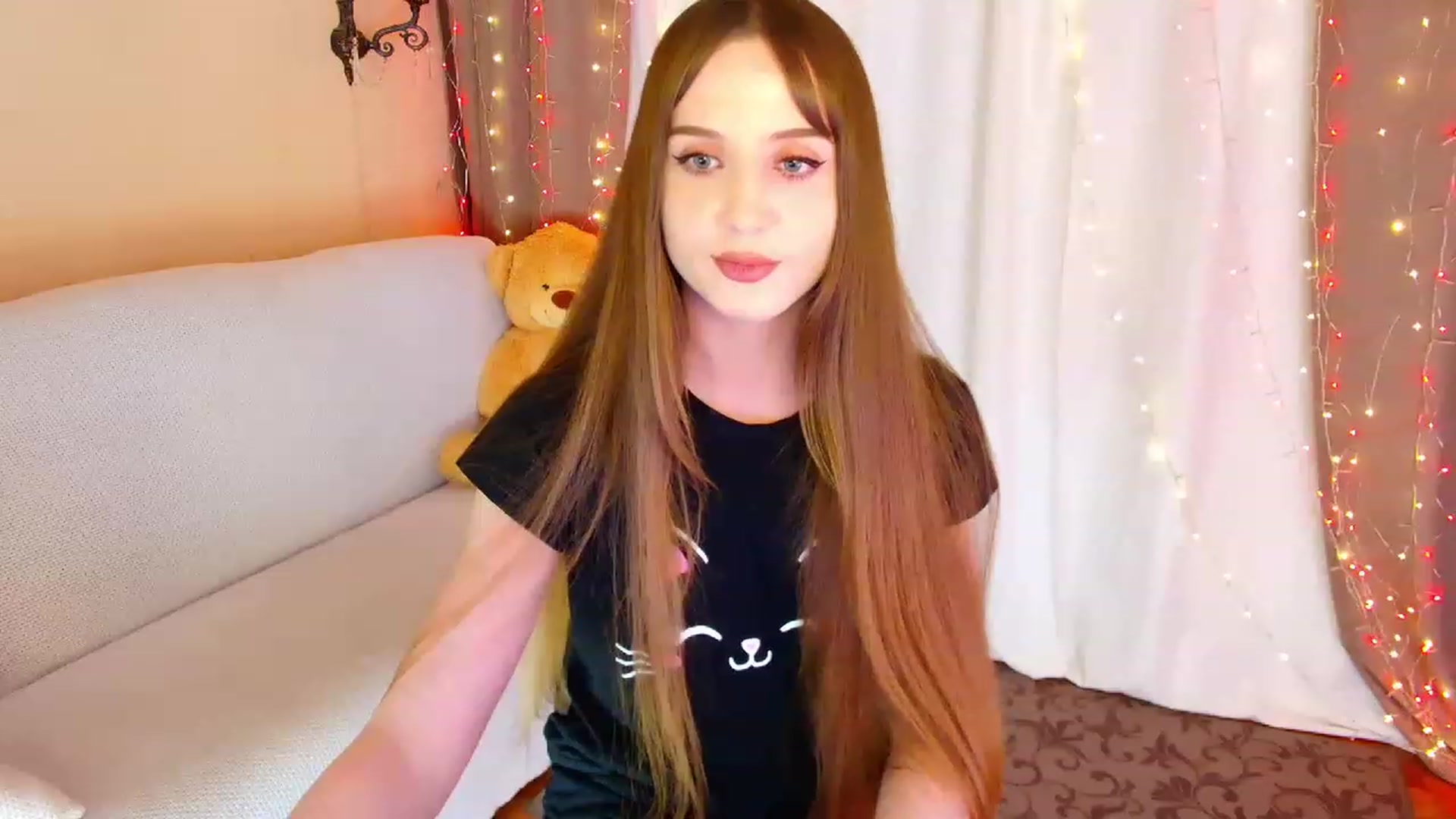 Gallery image thumbnail from Innocent_Soul's myfreecams stream on, 06/27/2023, 17:56 image 17 of 20