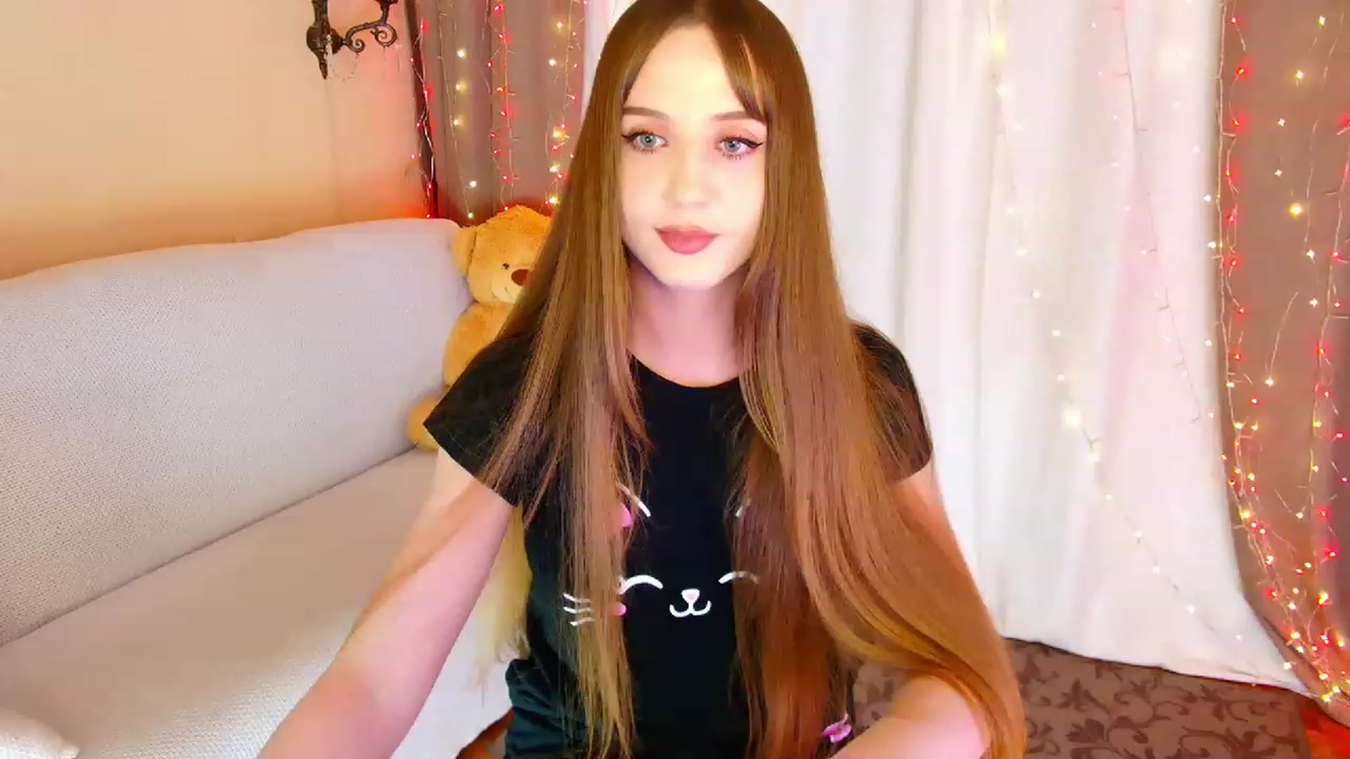Gallery image thumbnail from Innocent_Soul's myfreecams stream on, 06/27/2023, 17:56 image 19 of 20
