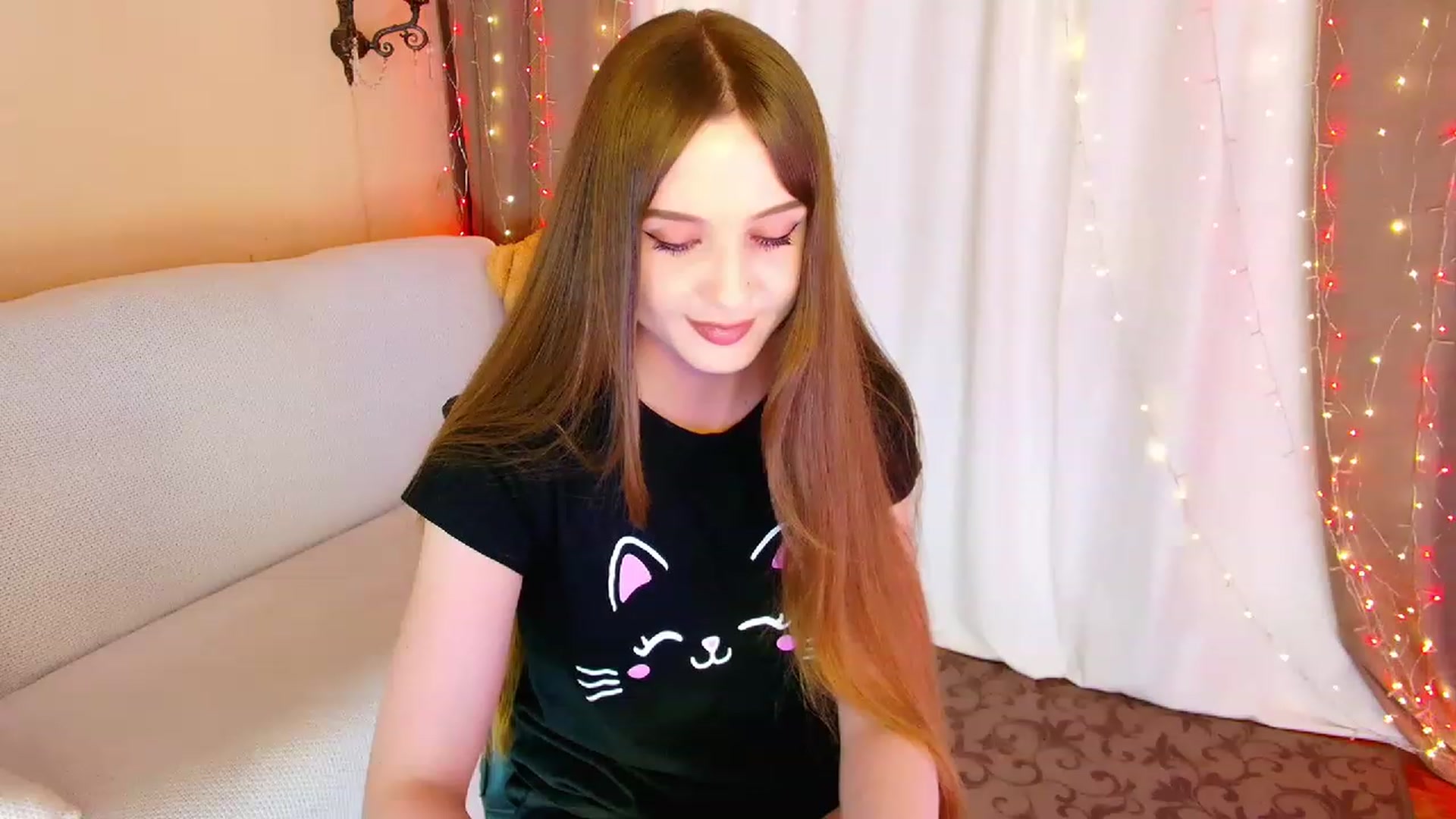 Gallery image thumbnail from Innocent_Soul's myfreecams stream on, 06/27/2023, 19:16 image 4 of 20