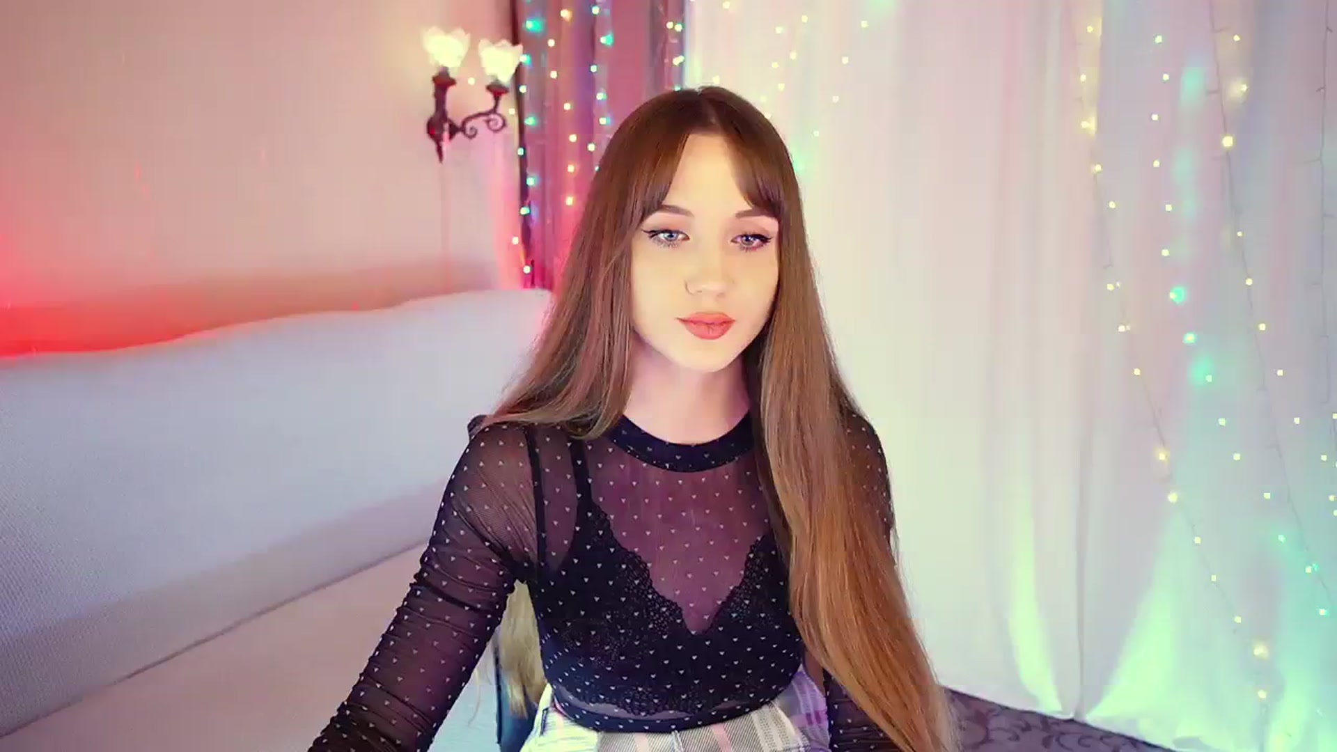 Gallery image thumbnail from Innocent_Soul's myfreecams stream on, 08/03/2023, 17:40 image 1 of 20