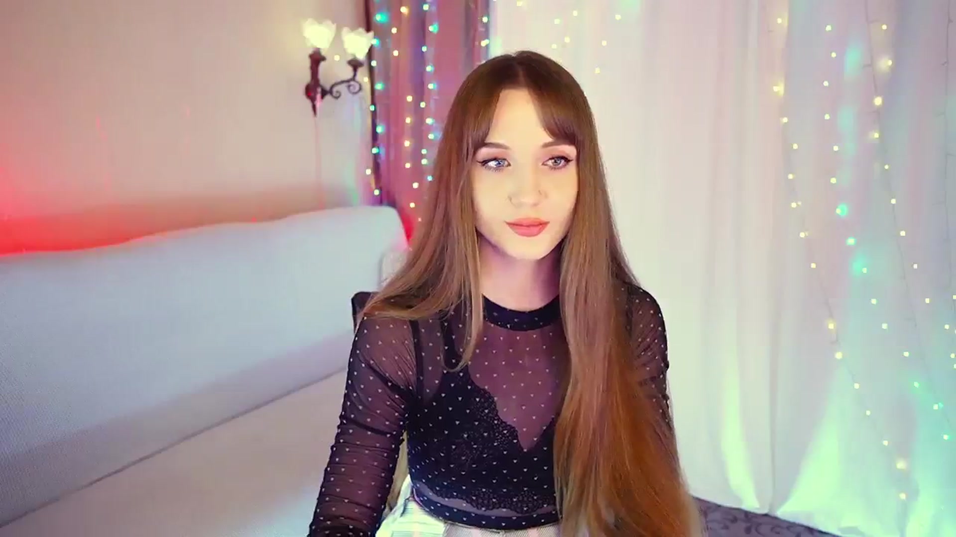 Gallery image thumbnail from Innocent_Soul's myfreecams stream on, 08/03/2023, 17:40 image 6 of 20