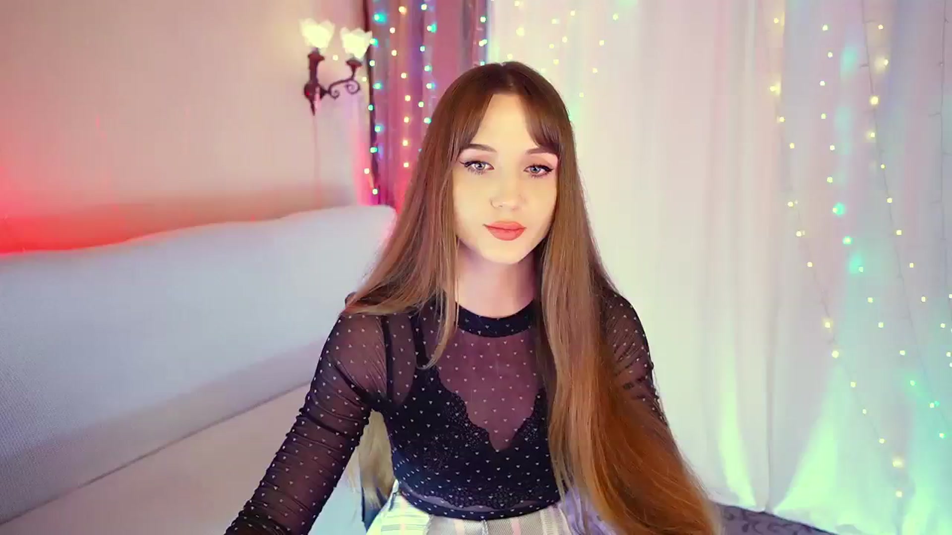 Gallery image thumbnail from Innocent_Soul's myfreecams stream on, 08/03/2023, 17:40 image 5 of 20