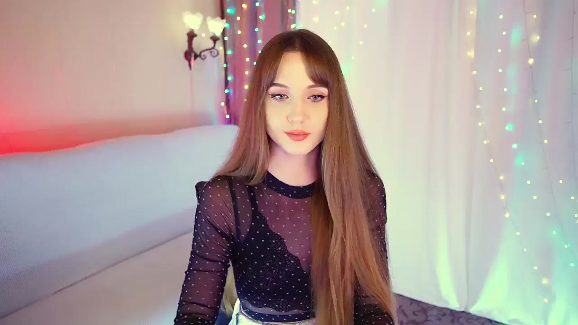 Gallery image thumbnail from Innocent_Soul's myfreecams stream on, 08/03/2023, 17:40 image 17 of 20