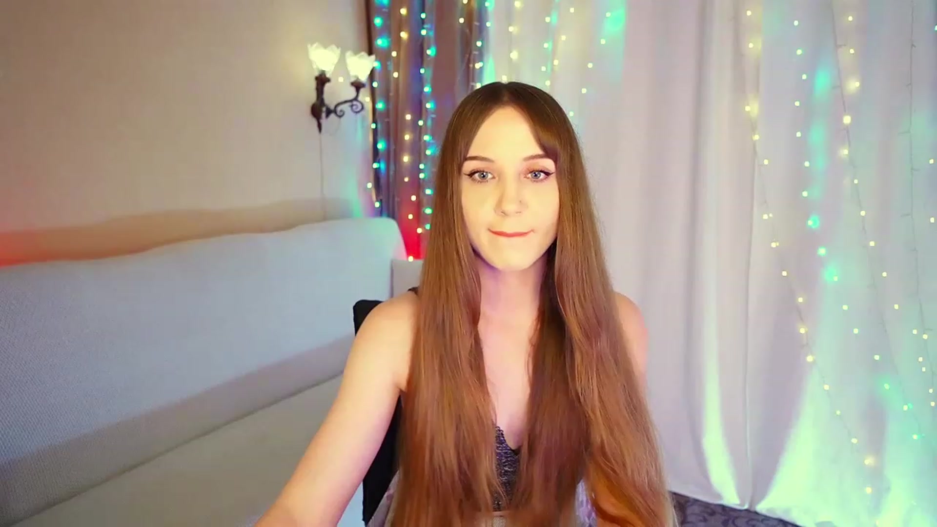 Gallery image thumbnail from Innocent_Soul's myfreecams stream on, 08/06/2023, 19:04 image 20 of 20