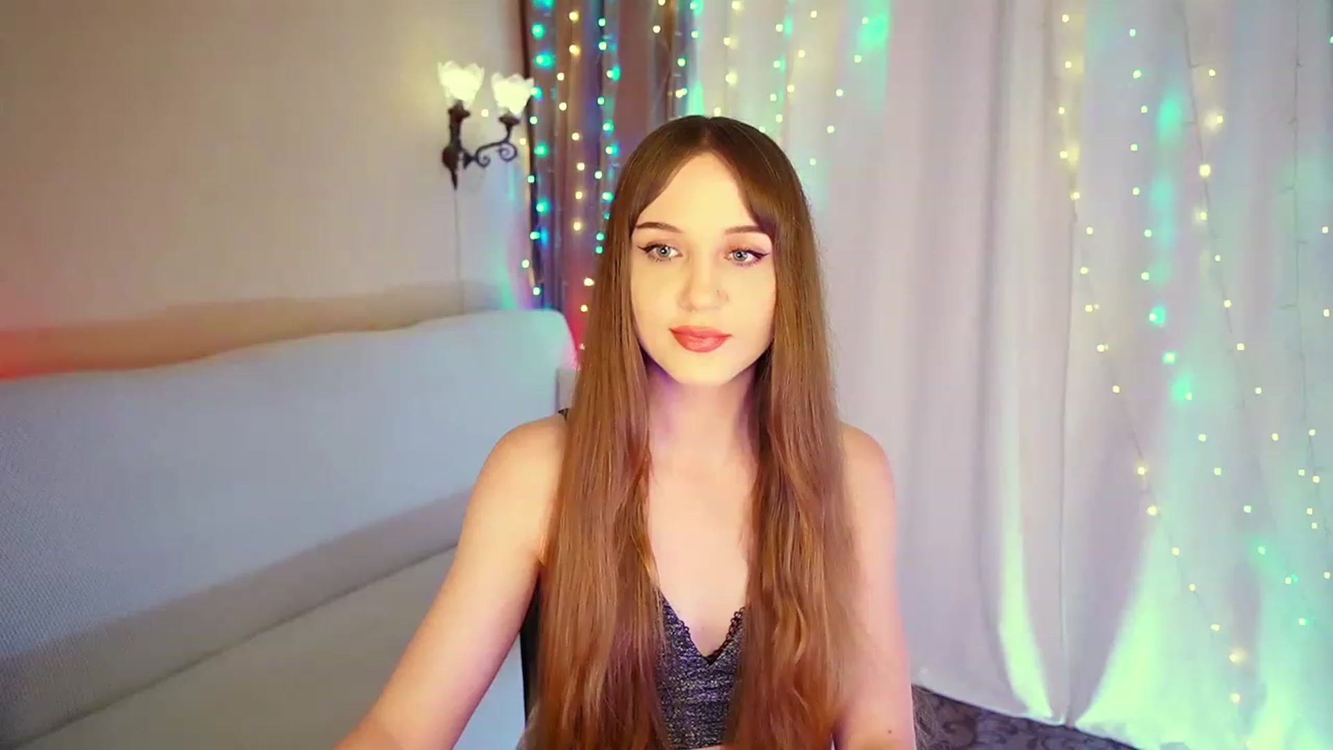 Gallery image thumbnail from Innocent_Soul's myfreecams stream on, 08/06/2023, 19:04 image 15 of 20
