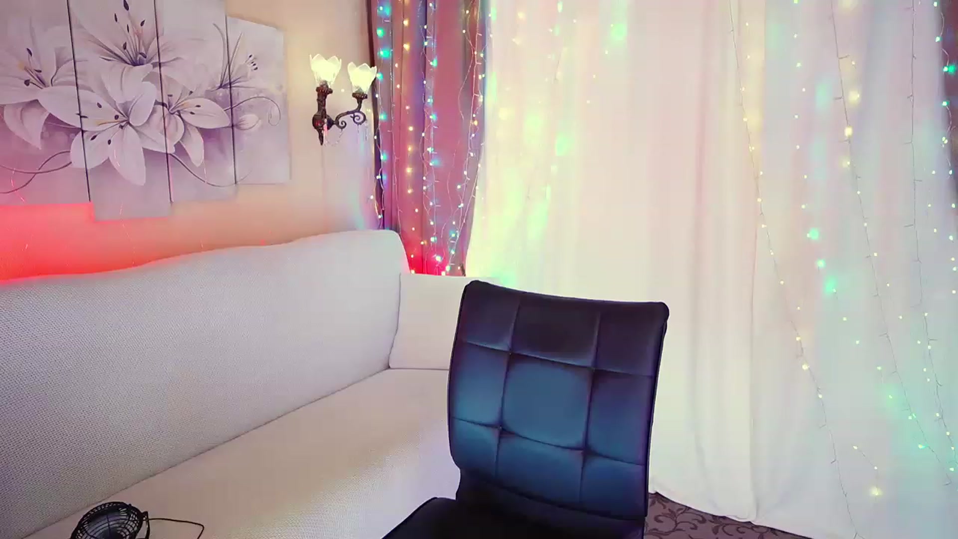 Gallery image thumbnail from Innocent_Soul's myfreecams stream on, 08/10/2023, 18:55 image 4 of 20