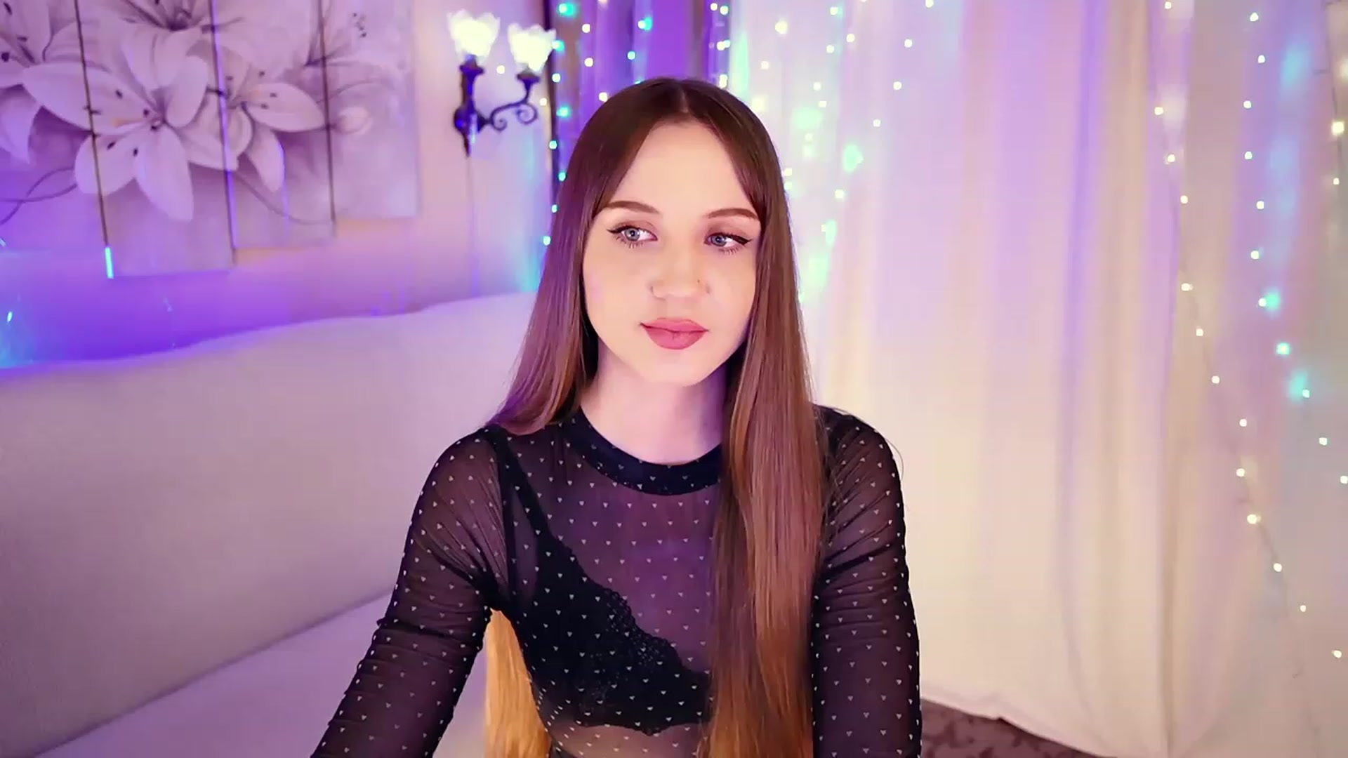 Gallery image thumbnail from Innocent_Soul's myfreecams stream on, 08/15/2023, 18:38 image 10 of 20