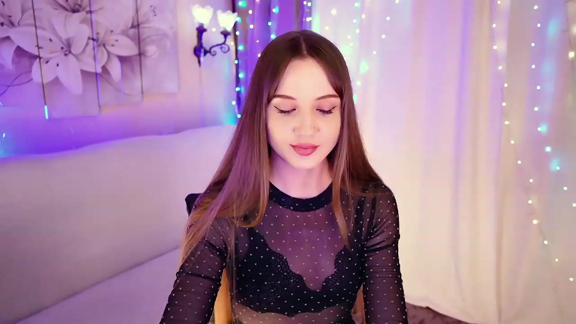 Gallery image thumbnail from Innocent_Soul's myfreecams stream on, 08/15/2023, 19:00 image 4 of 20